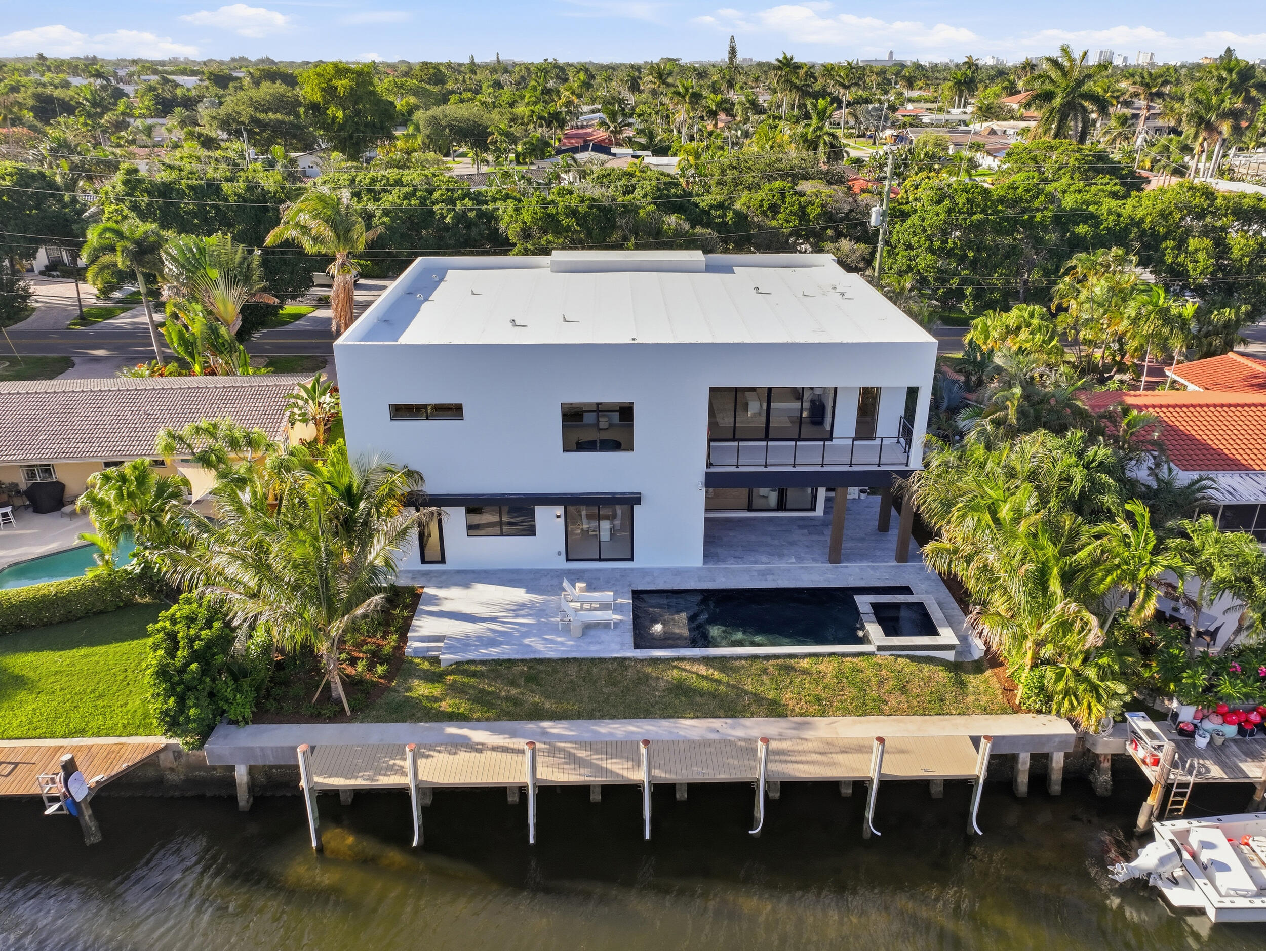 2360 NE 49th Lighthouse Point, FL 33064