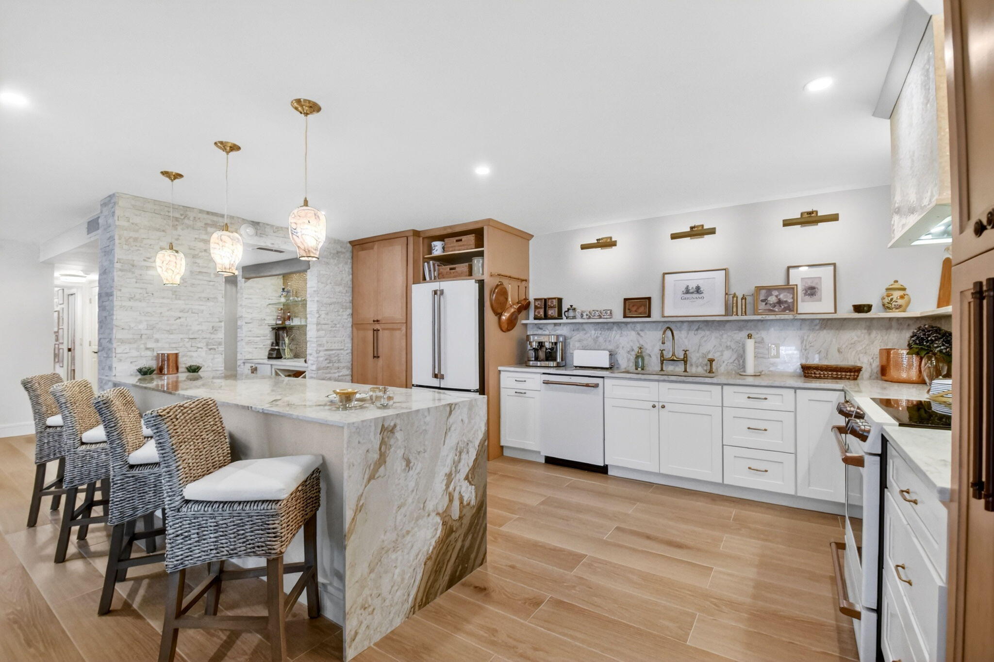 2200 S Ocean #206