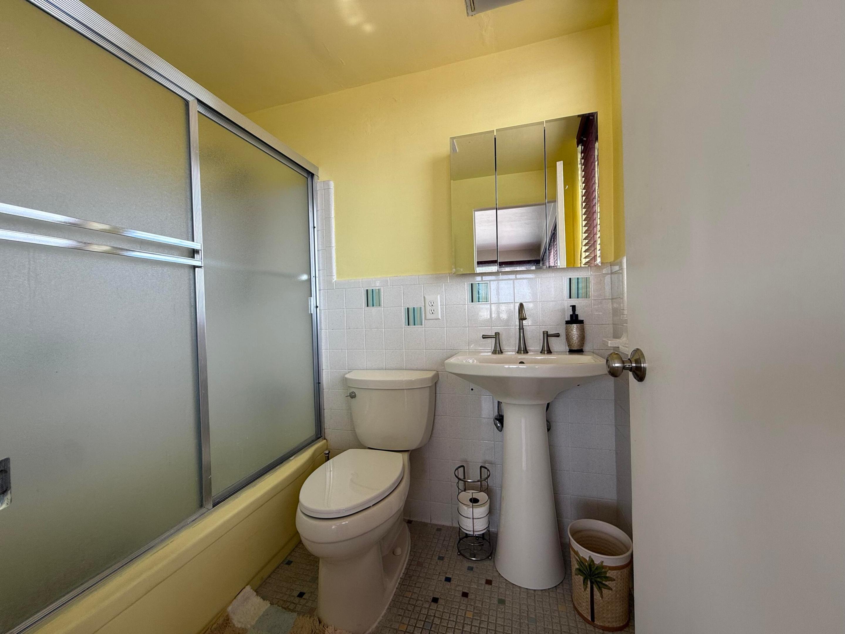 3233 NE 34th #1601 Fort Lauderdale, FL 33308