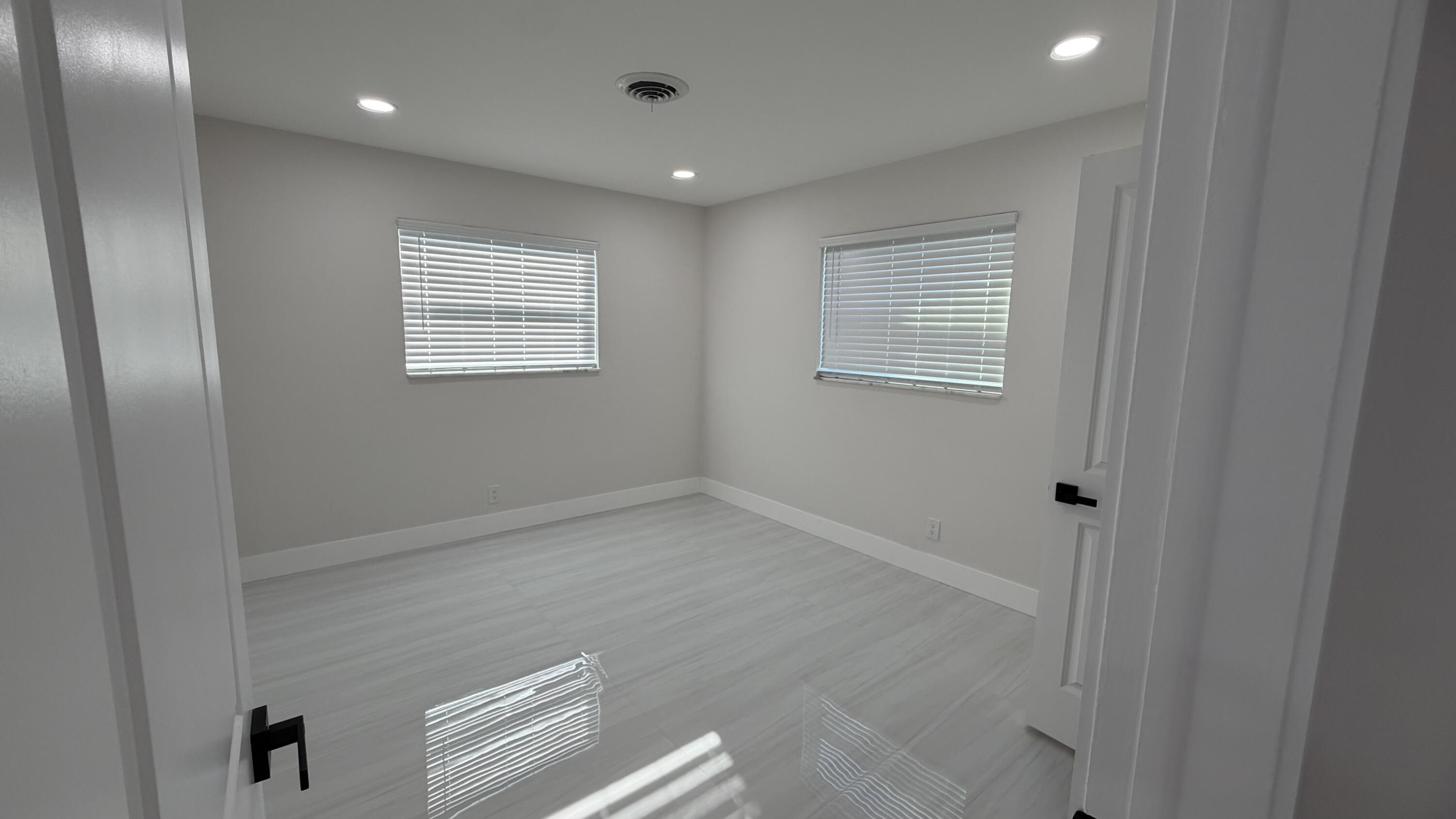 2521 NE 45th Lighthouse Point, FL 33064