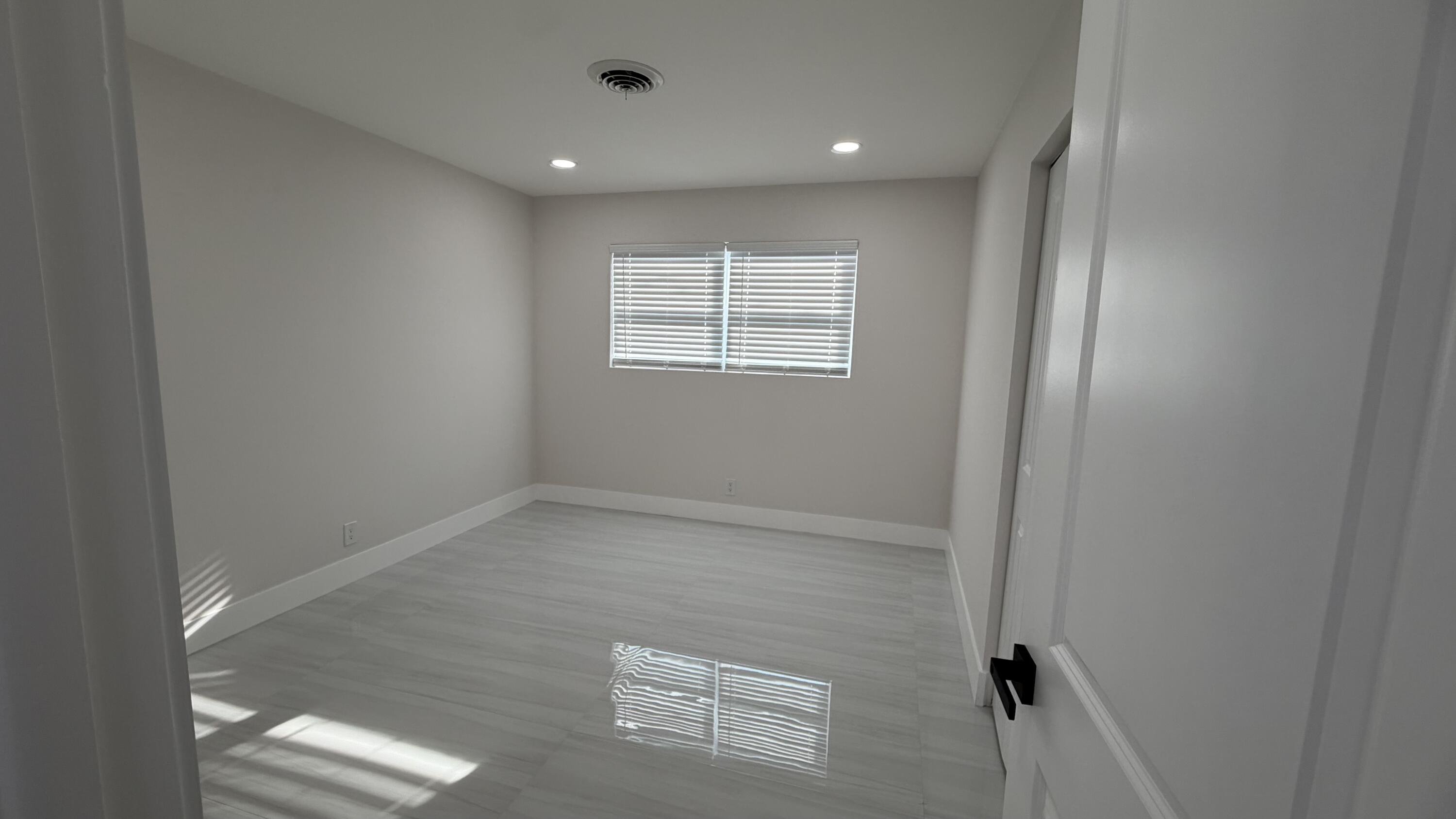 2521 NE 45th Lighthouse Point, FL 33064