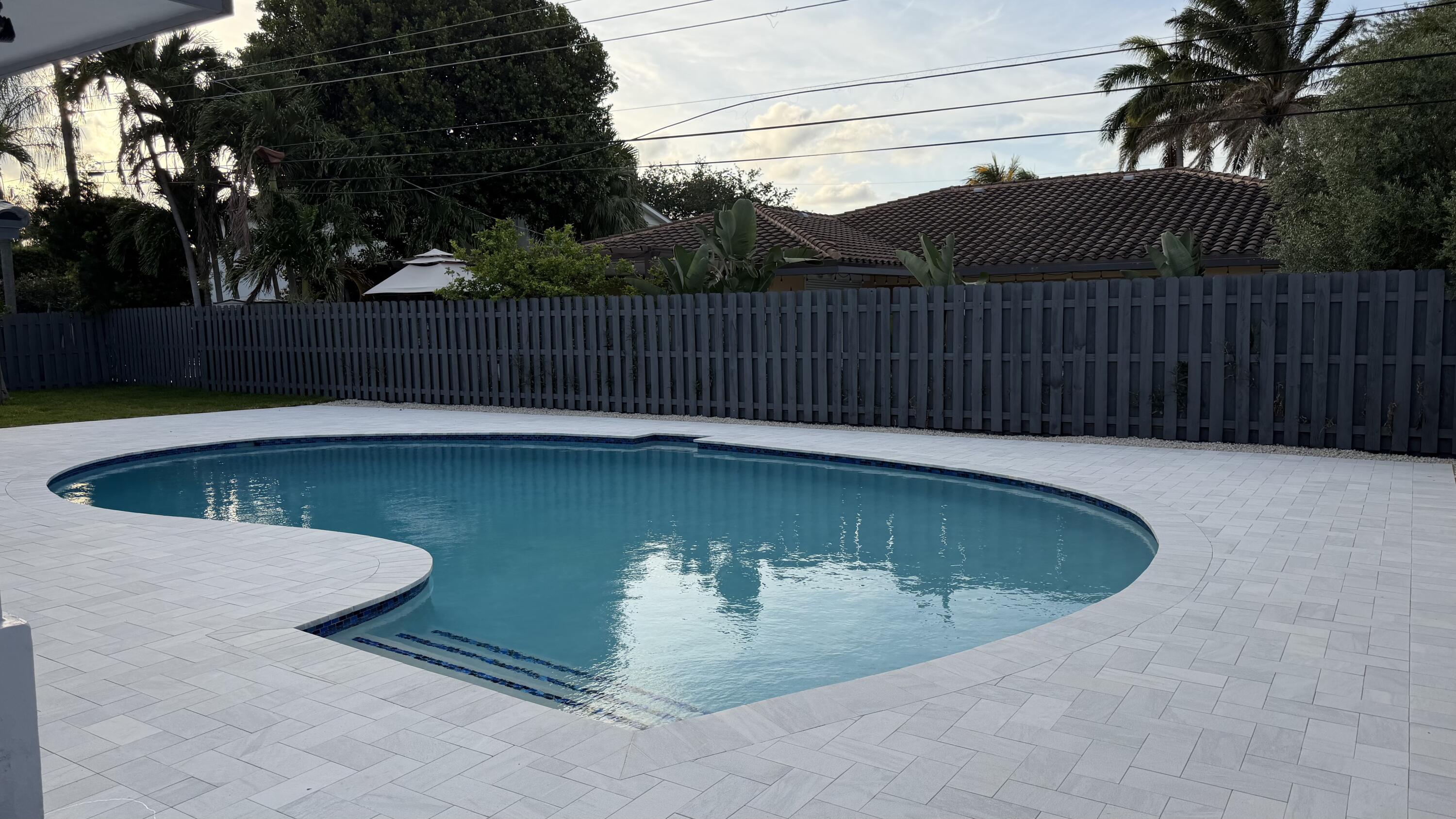 2521 NE 45th Lighthouse Point, FL 33064
