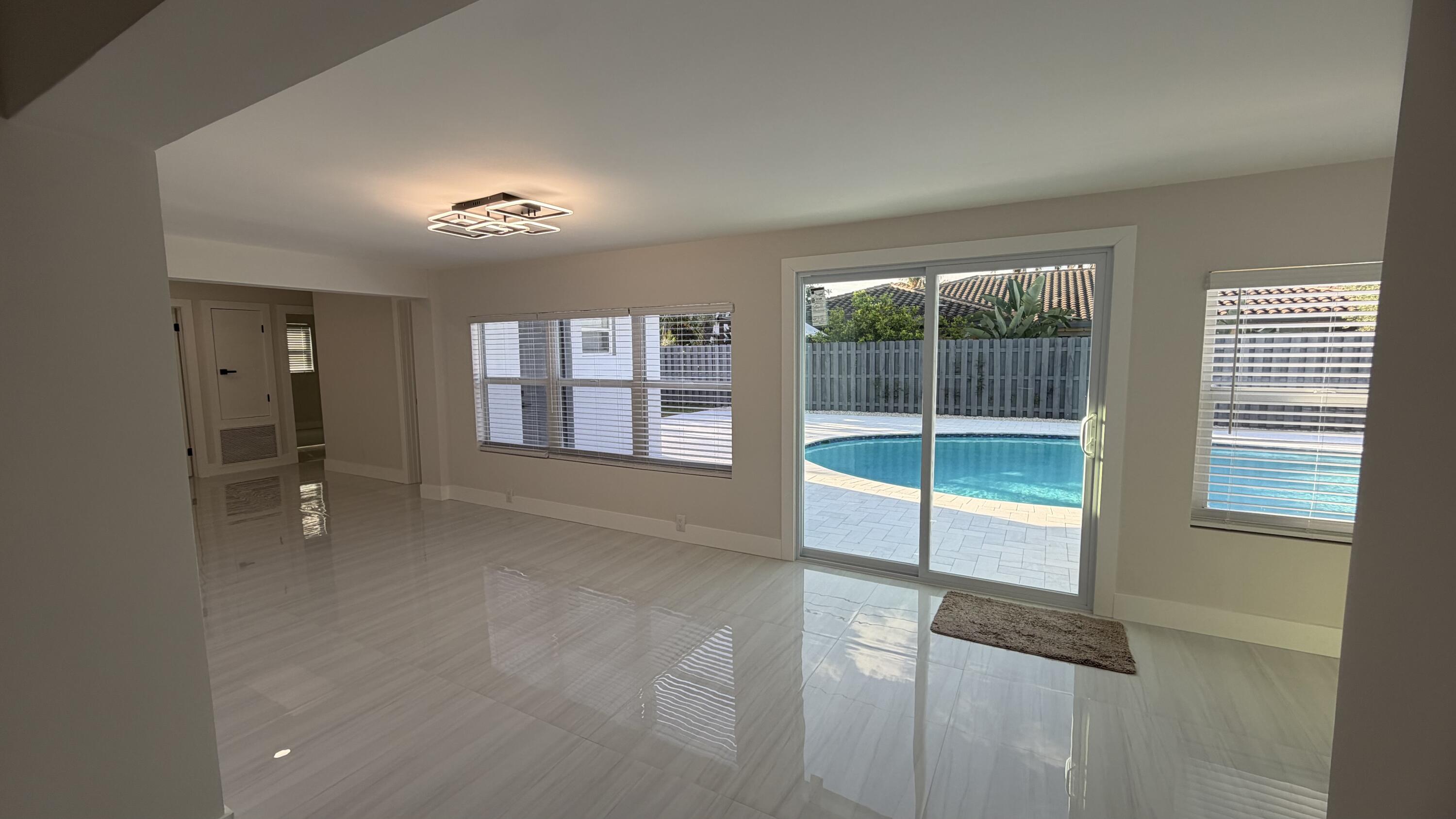 2521 NE 45th Lighthouse Point, FL 33064