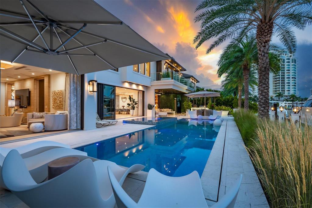 70 Isla Bahia Fort Lauderdale, FL 33316