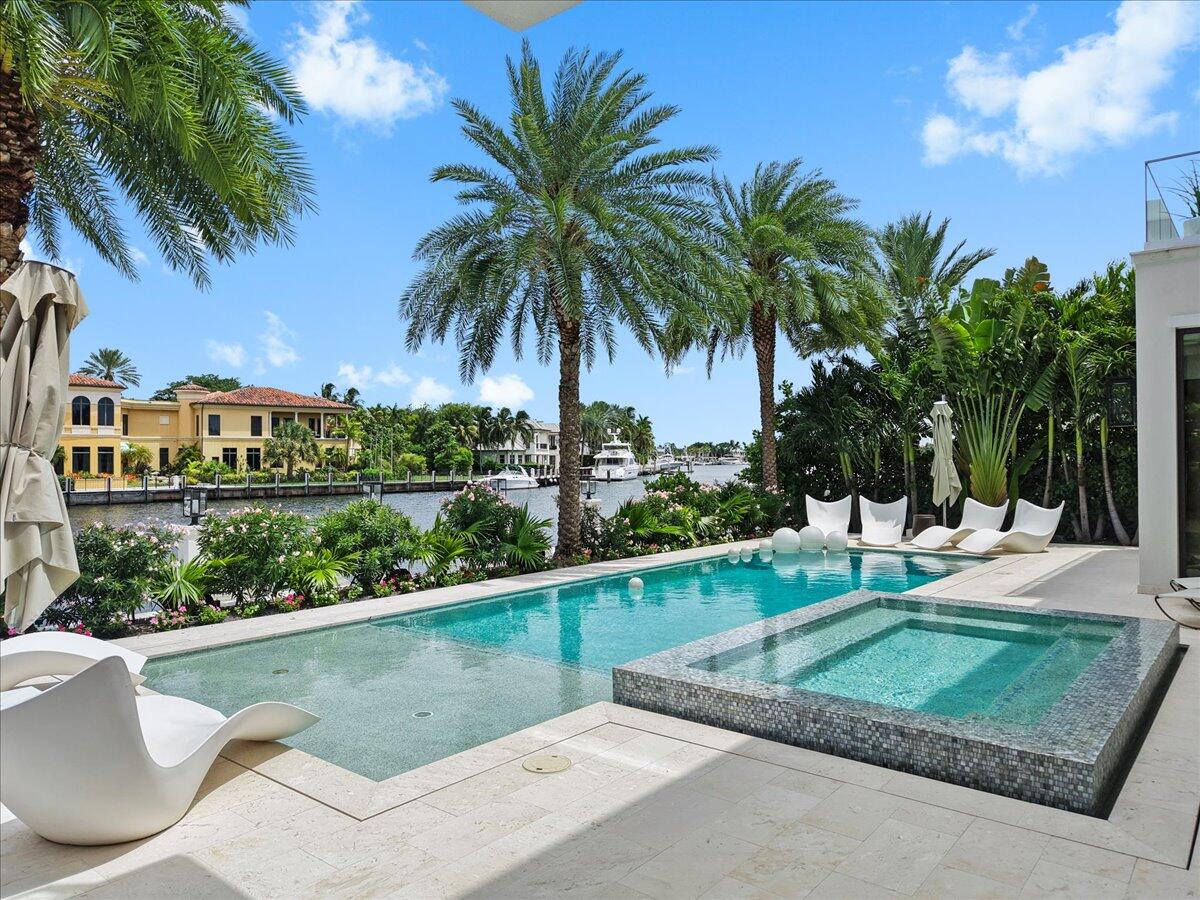 70 Isla Bahia Fort Lauderdale, FL 33316