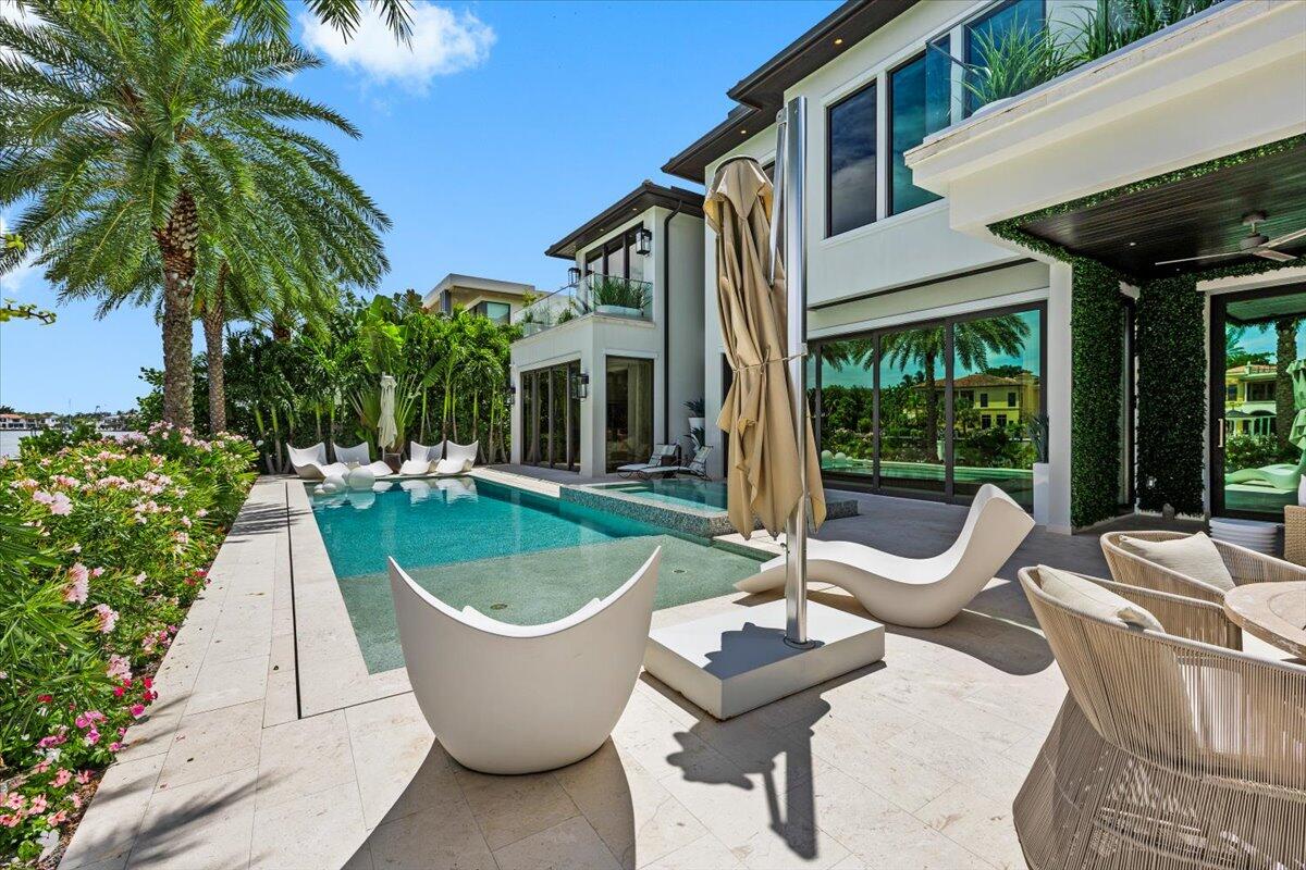 70 Isla Bahia Fort Lauderdale, FL 33316