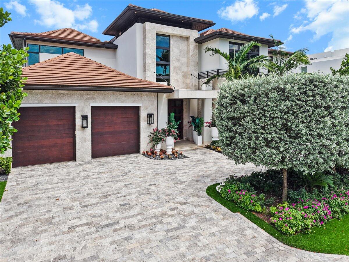 70 Isla Bahia Fort Lauderdale, FL 33316