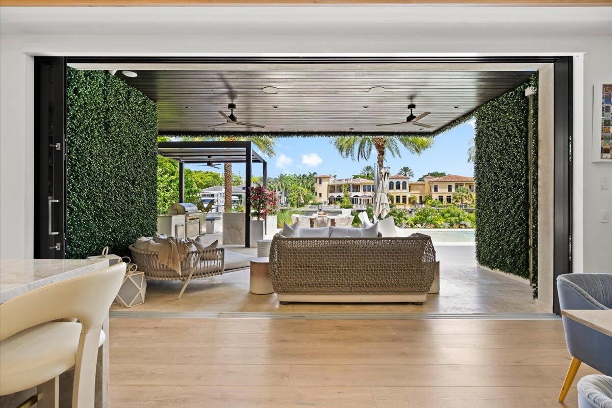 70 Isla Bahia Fort Lauderdale, FL 33316