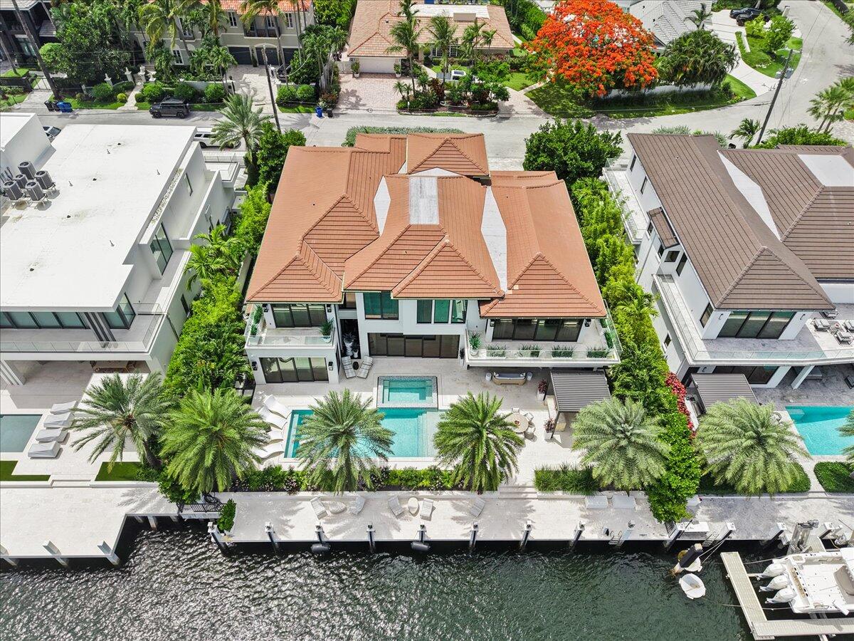70 Isla Bahia Fort Lauderdale, FL 33316