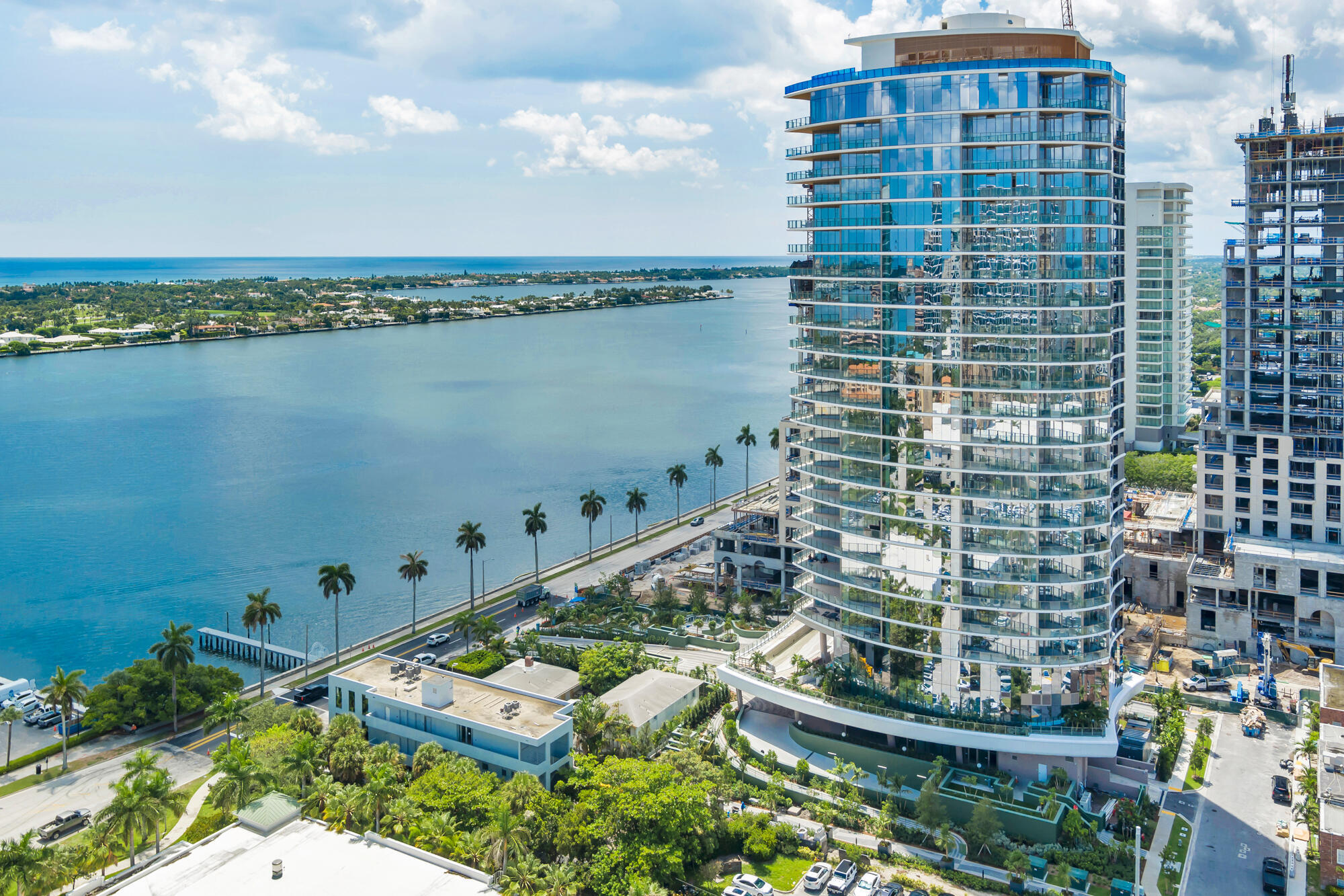 1333 S Flagler #2301