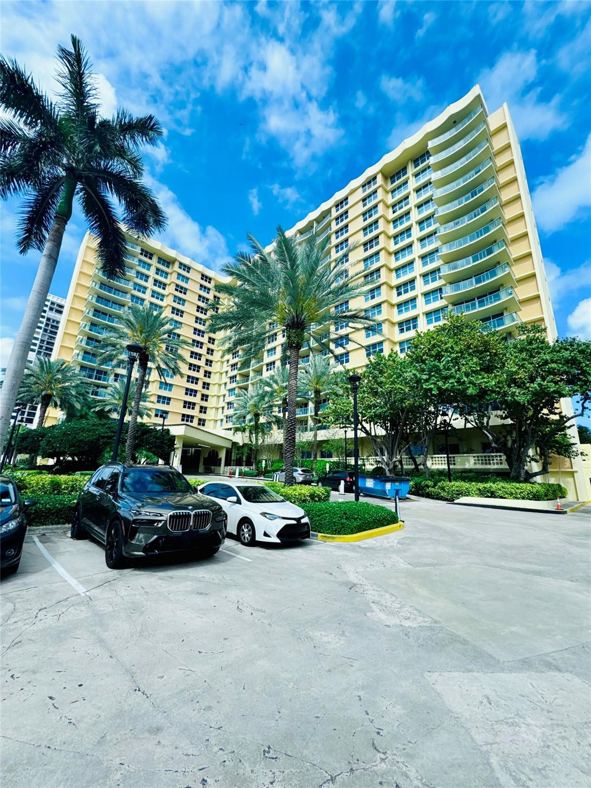 2501 S Ocean #1005