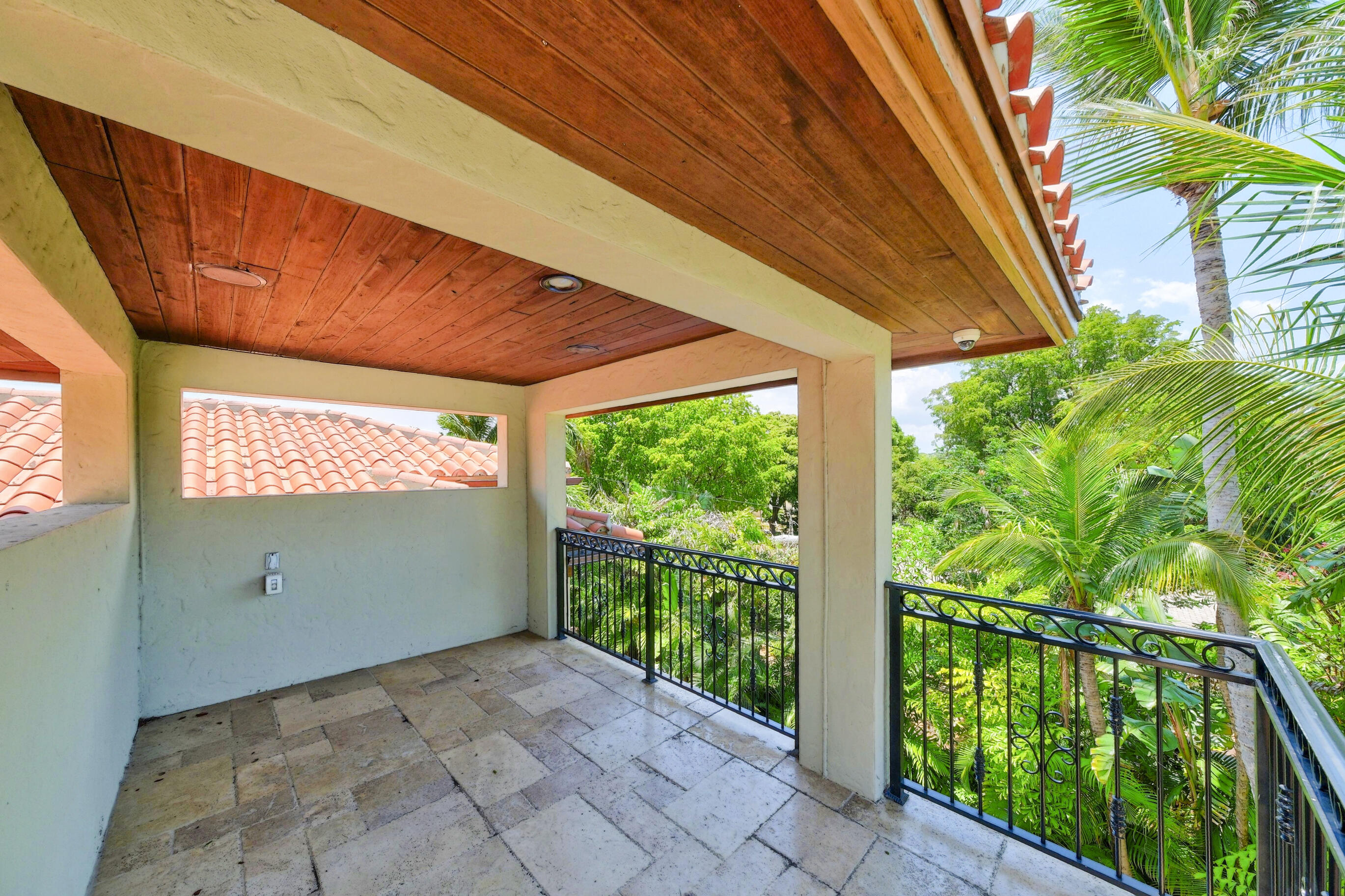 2719 NE 19th Fort Lauderdale, FL 33305