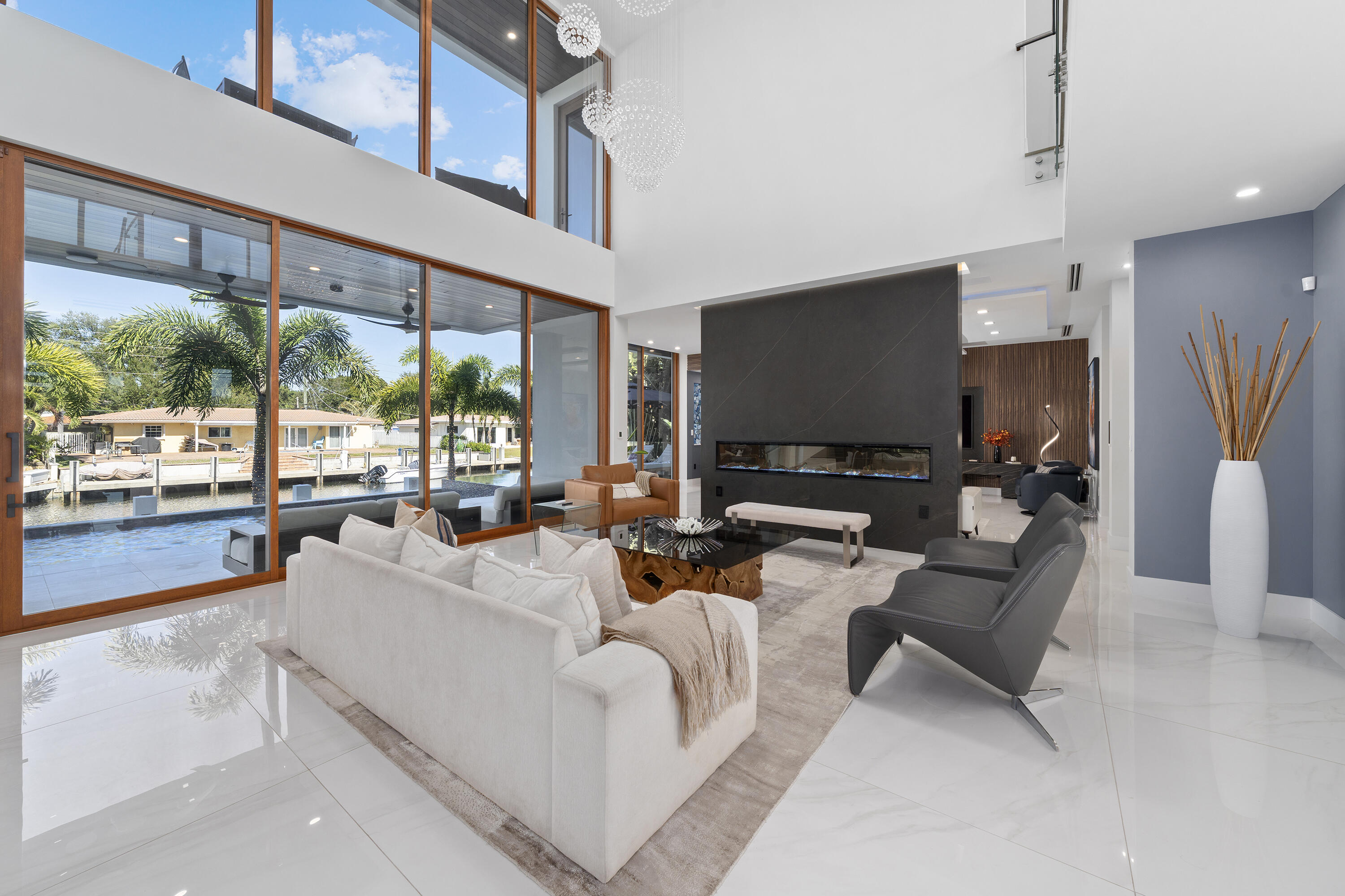 2631 NE 48th Lighthouse Point, FL 33064