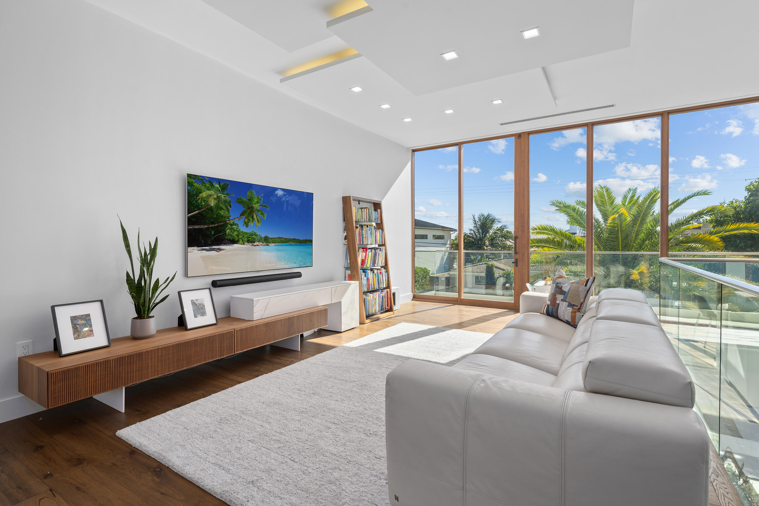 2631 NE 48th Lighthouse Point, FL 33064