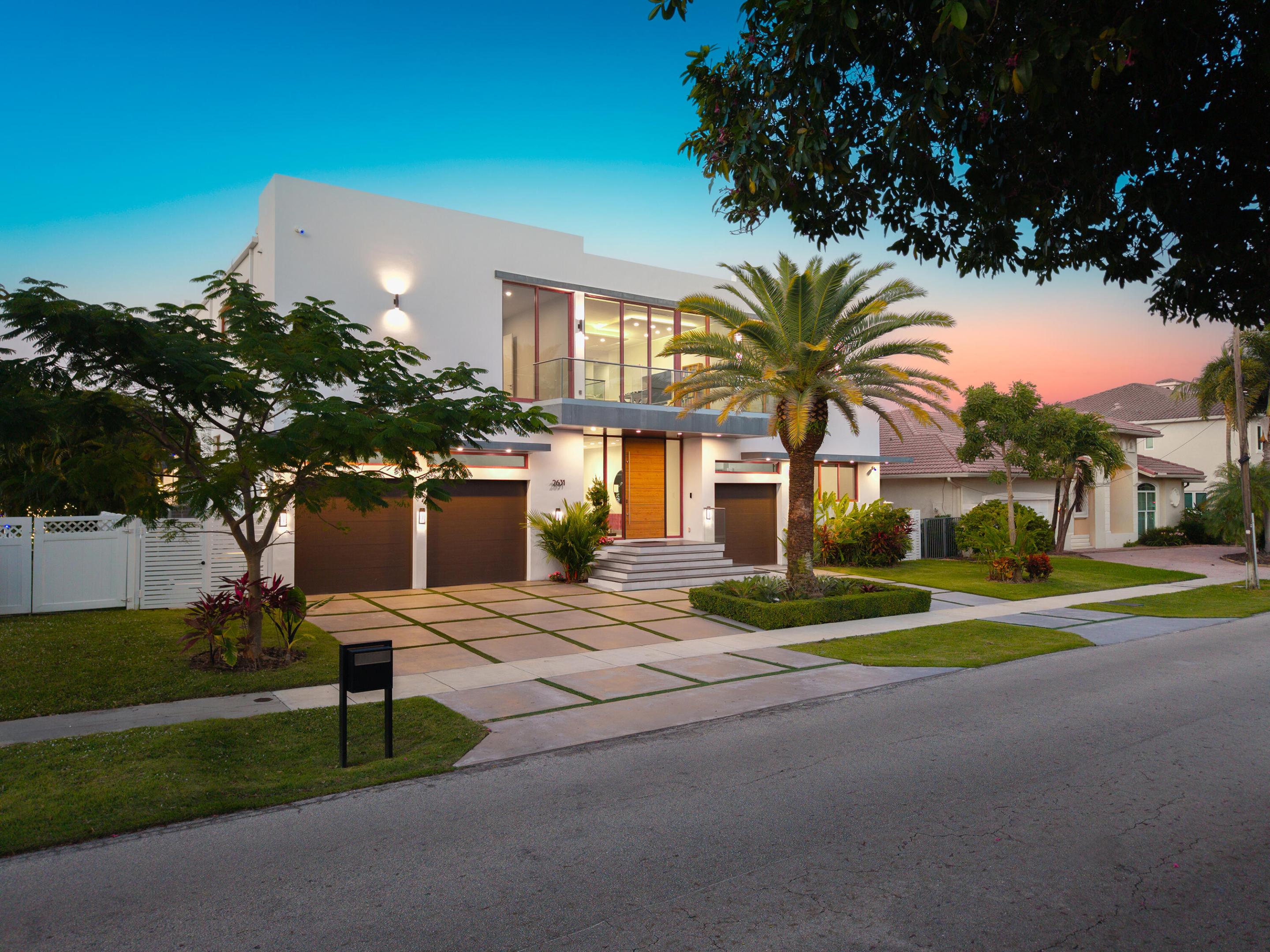 2631 NE 48th Lighthouse Point, FL 33064