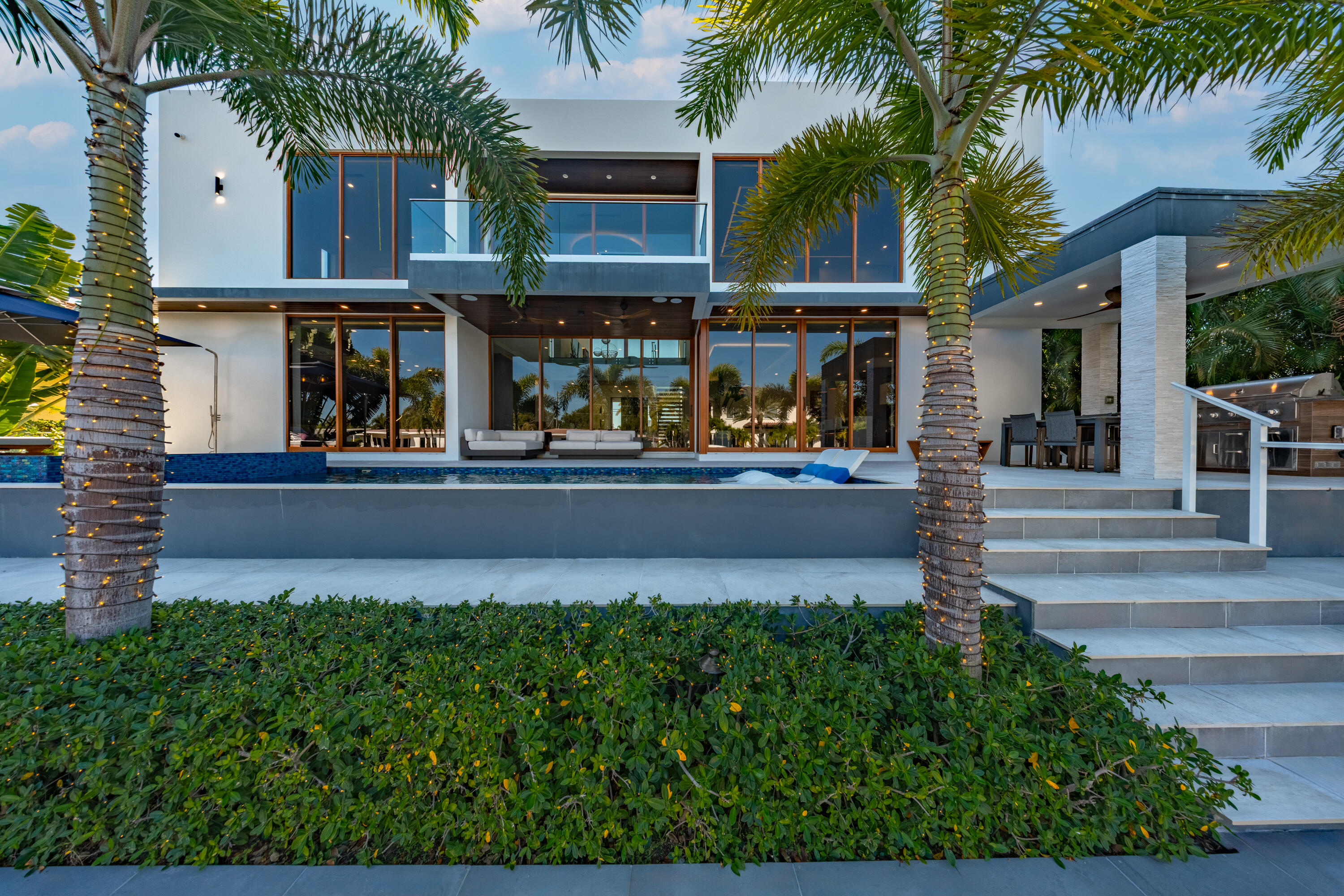 2631 NE 48th Lighthouse Point, FL 33064