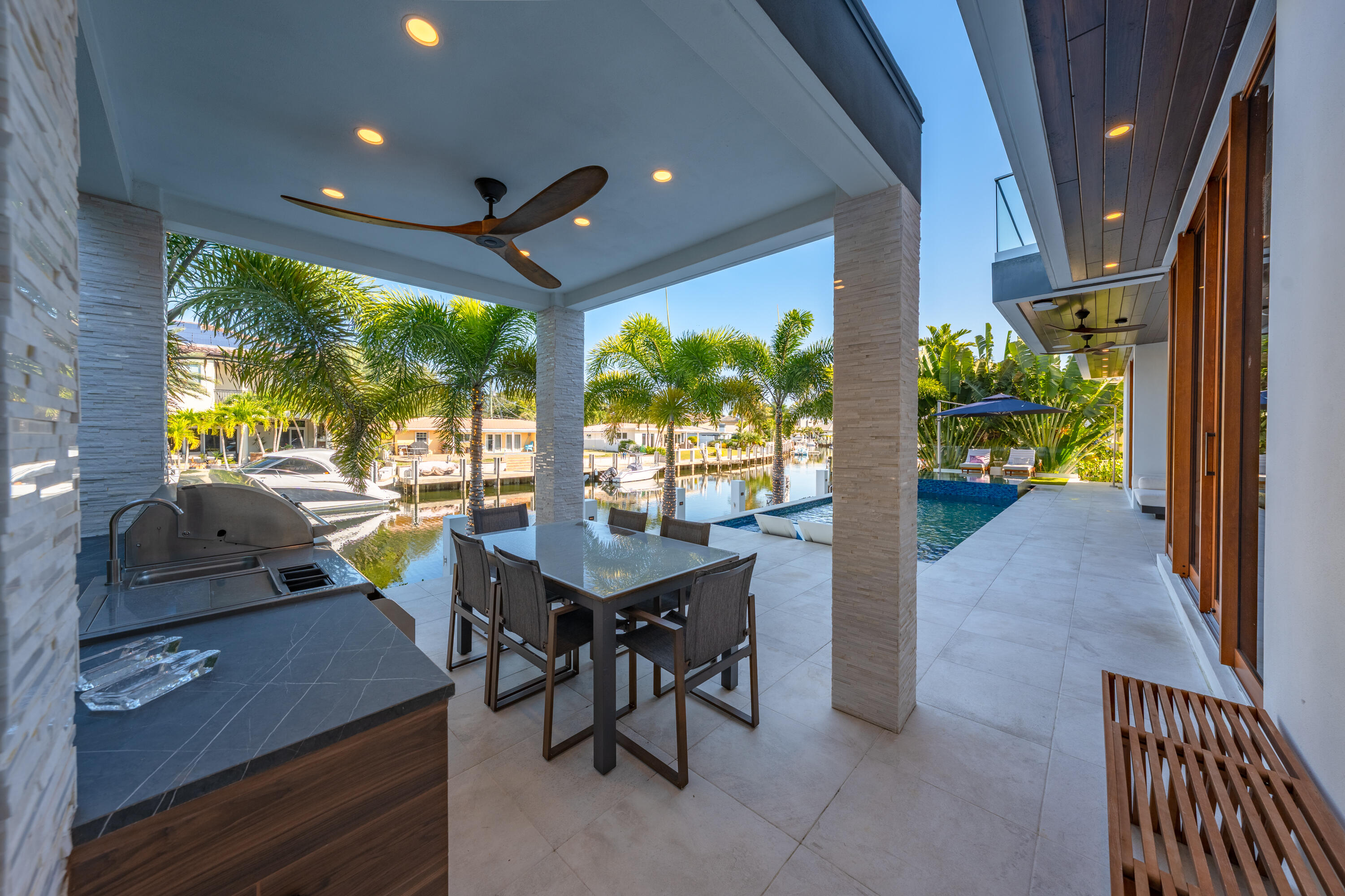 2631 NE 48th Lighthouse Point, FL 33064