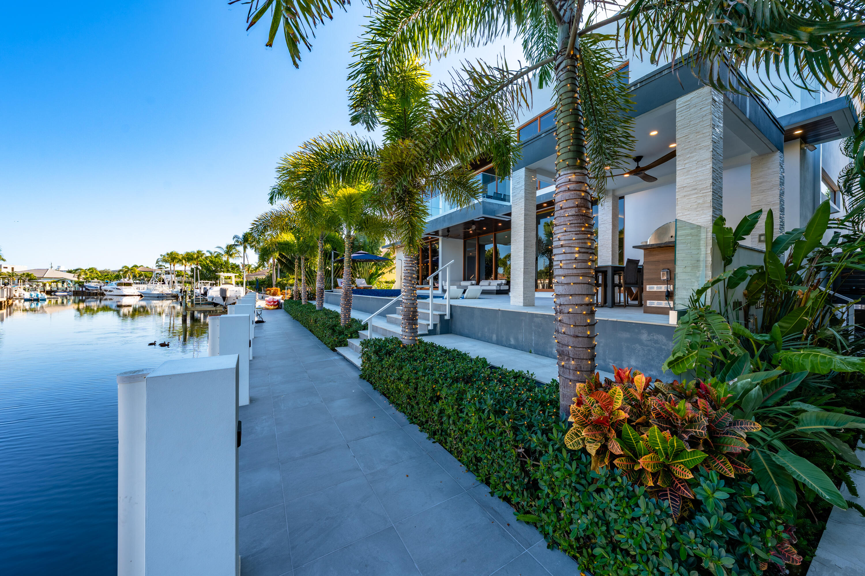 2631 NE 48th Lighthouse Point, FL 33064