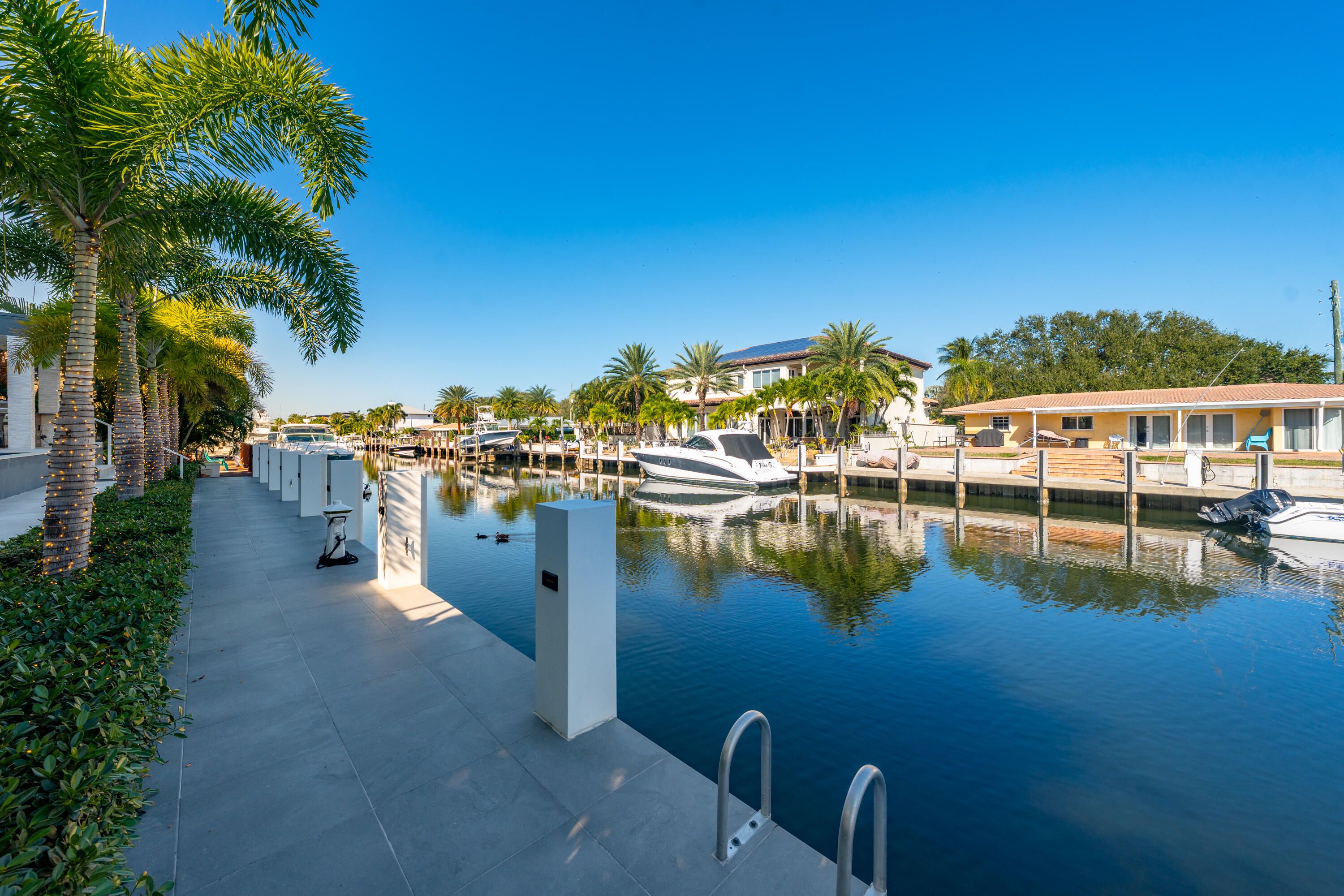2631 NE 48th Lighthouse Point, FL 33064