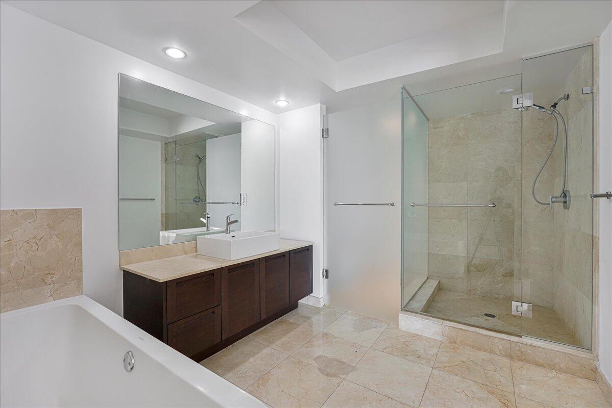 image St Tropez Sunny Isles13