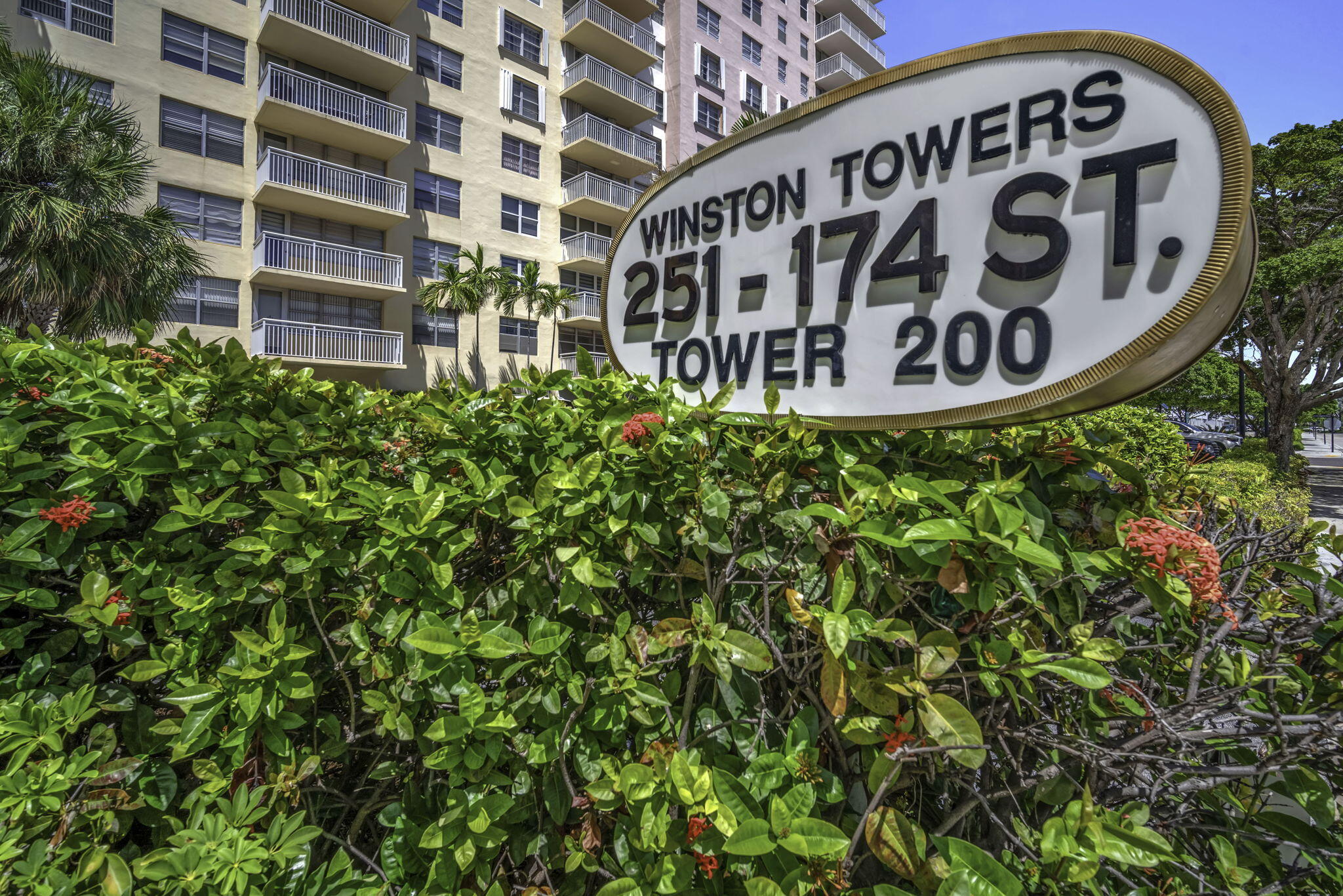 image Winston Towers 20028