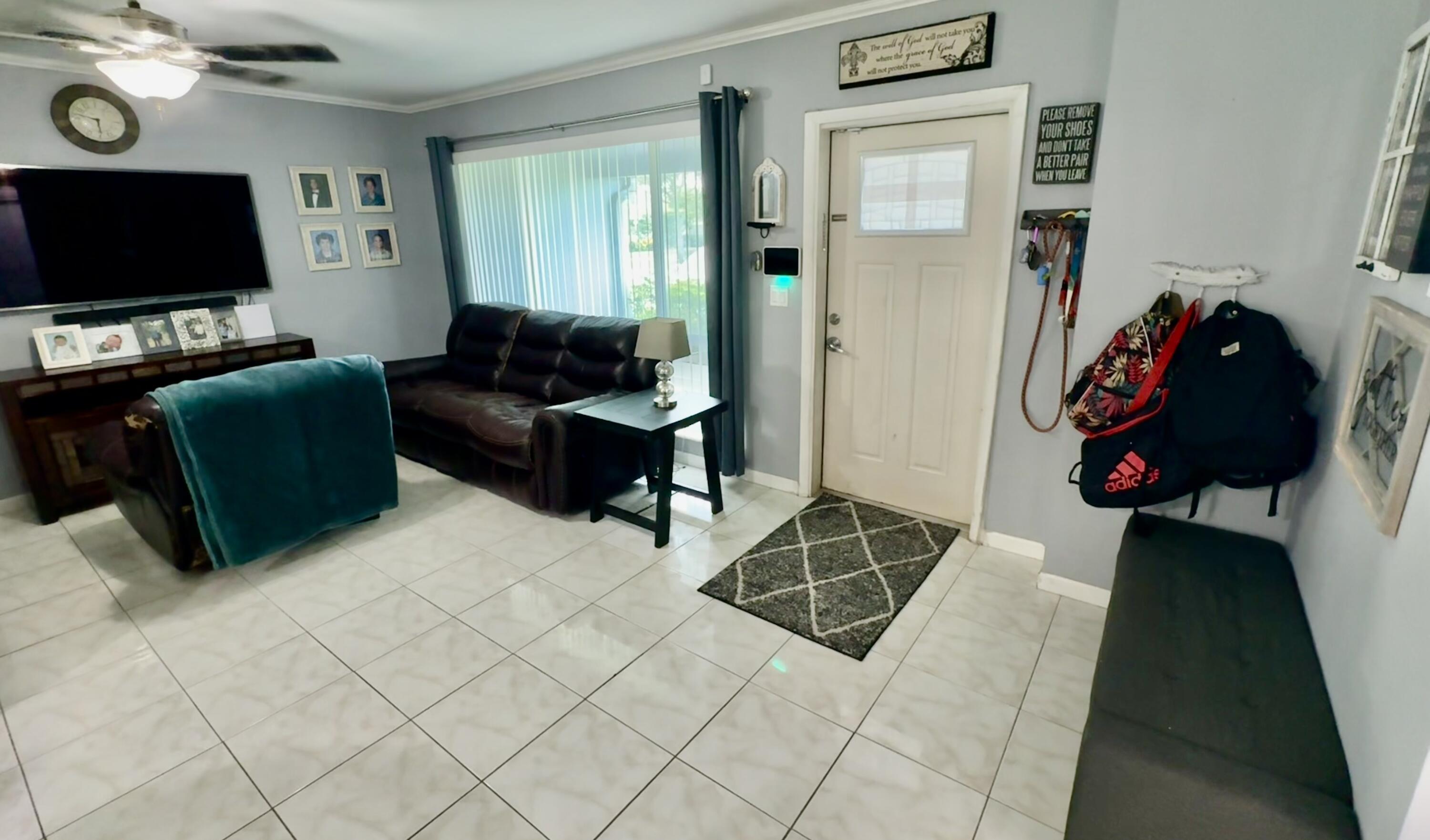4300 Grant St Hollywood, FL 33021