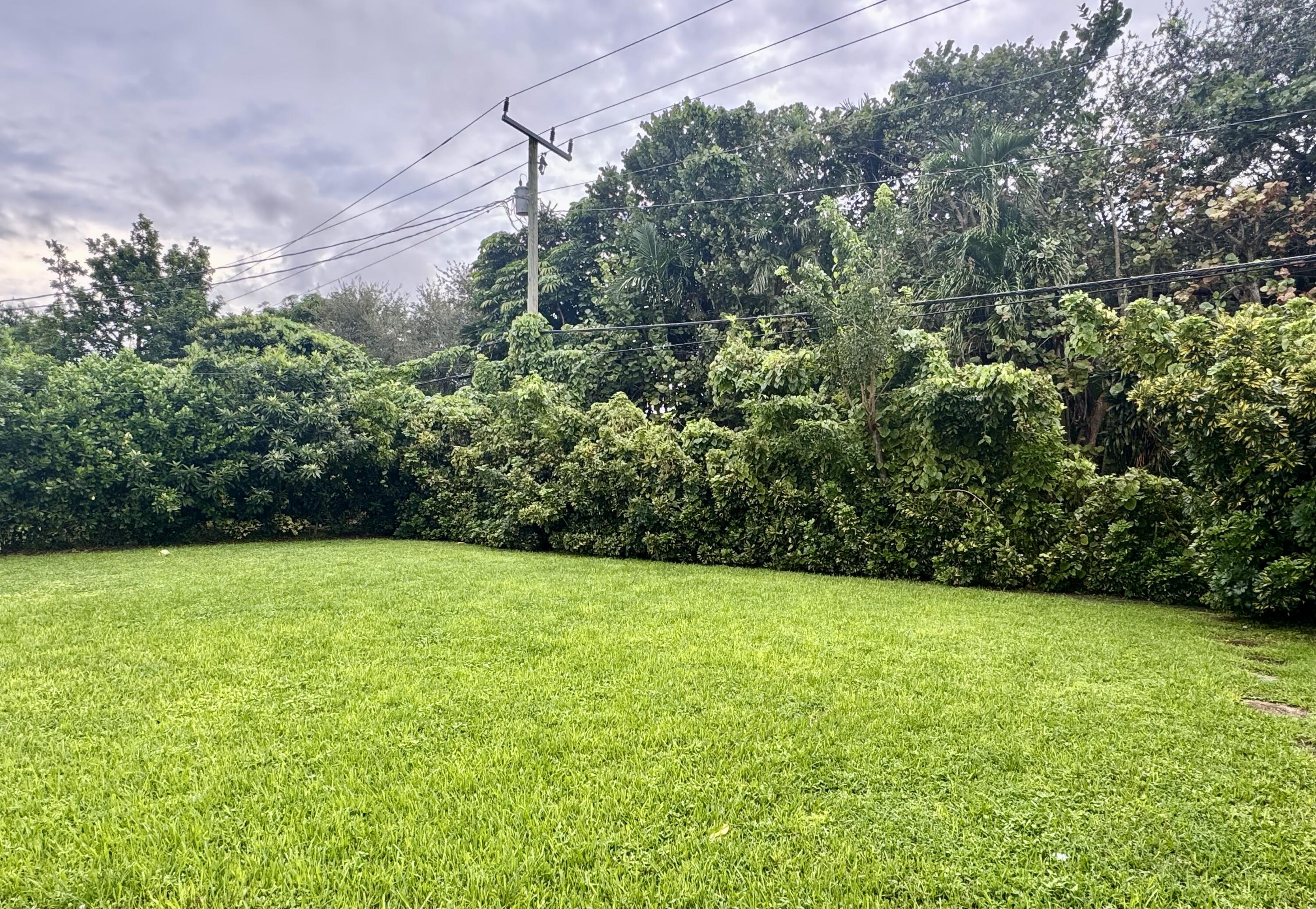 4300 Grant St Hollywood, FL 33021
