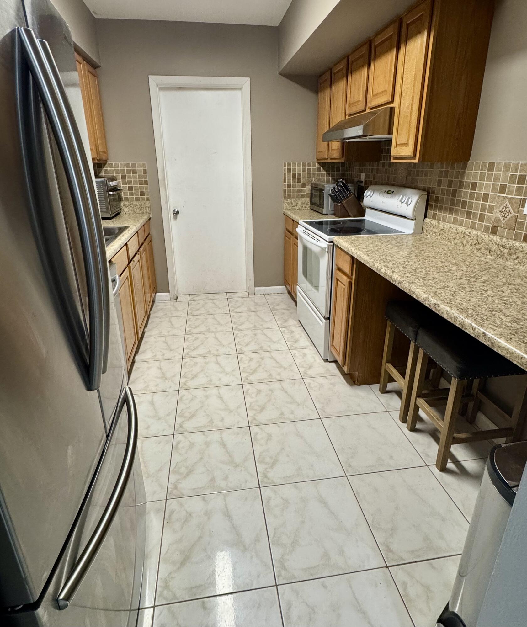 4300 Grant St Hollywood, FL 33021