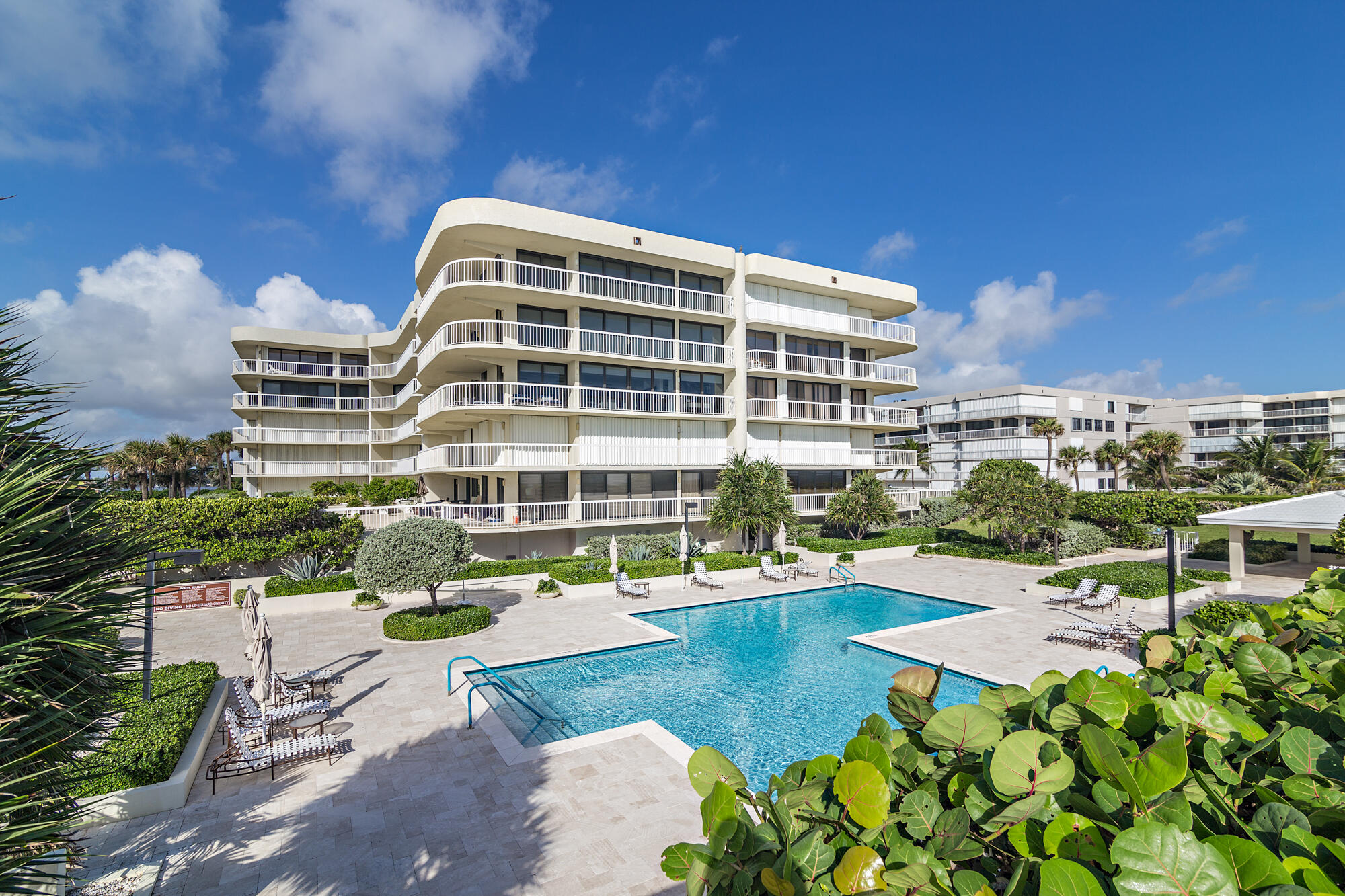 3300 S Ocean Blvd #407N