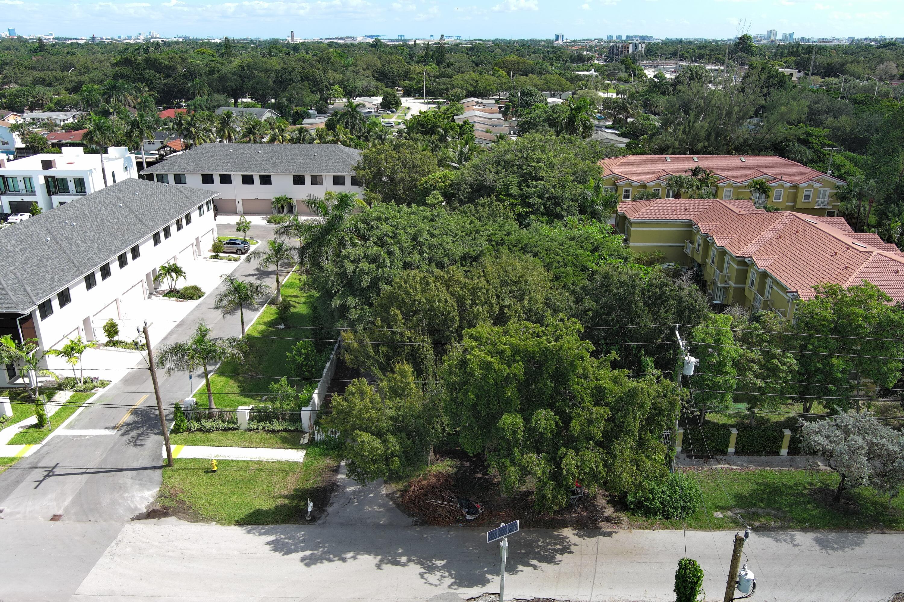 4696 SW 32nd Ave Dania Beach, FL 33312
