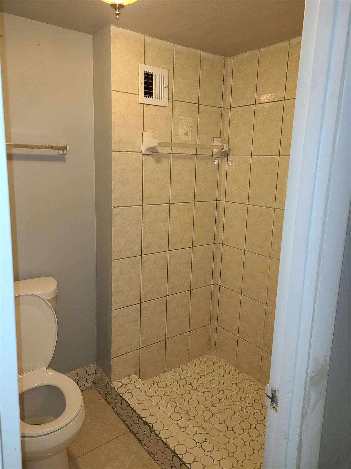 3300 Spanish Moss Ter #202,Lauderhill, FL 33319