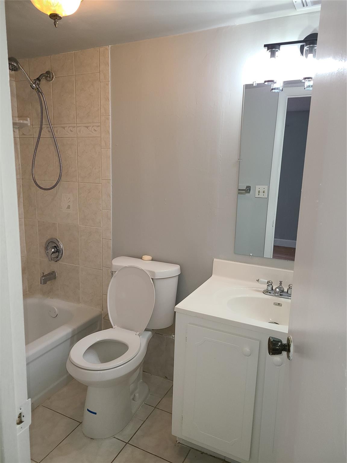 3300 Spanish Moss Ter #202,Lauderhill, FL 33319