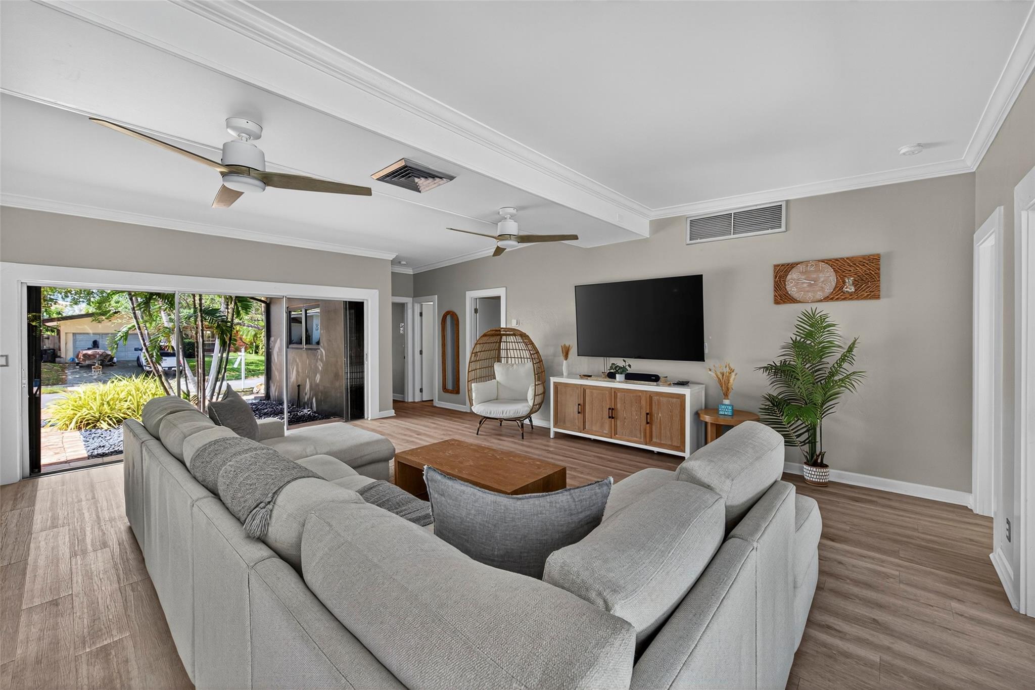 2112 Manatee Dr Fort Lauderdale, FL 33316