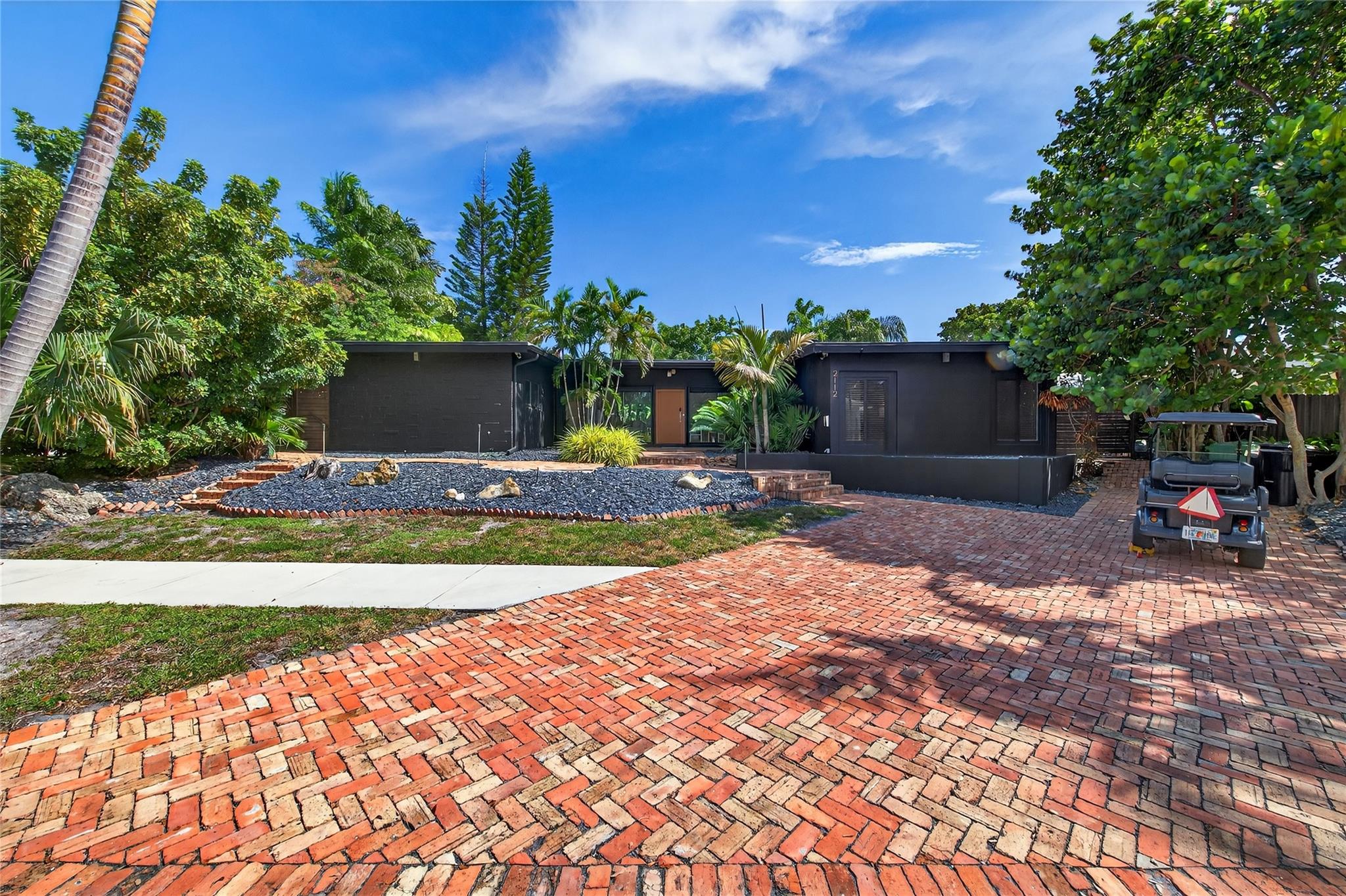 2112 Manatee Dr Fort Lauderdale, FL 33316