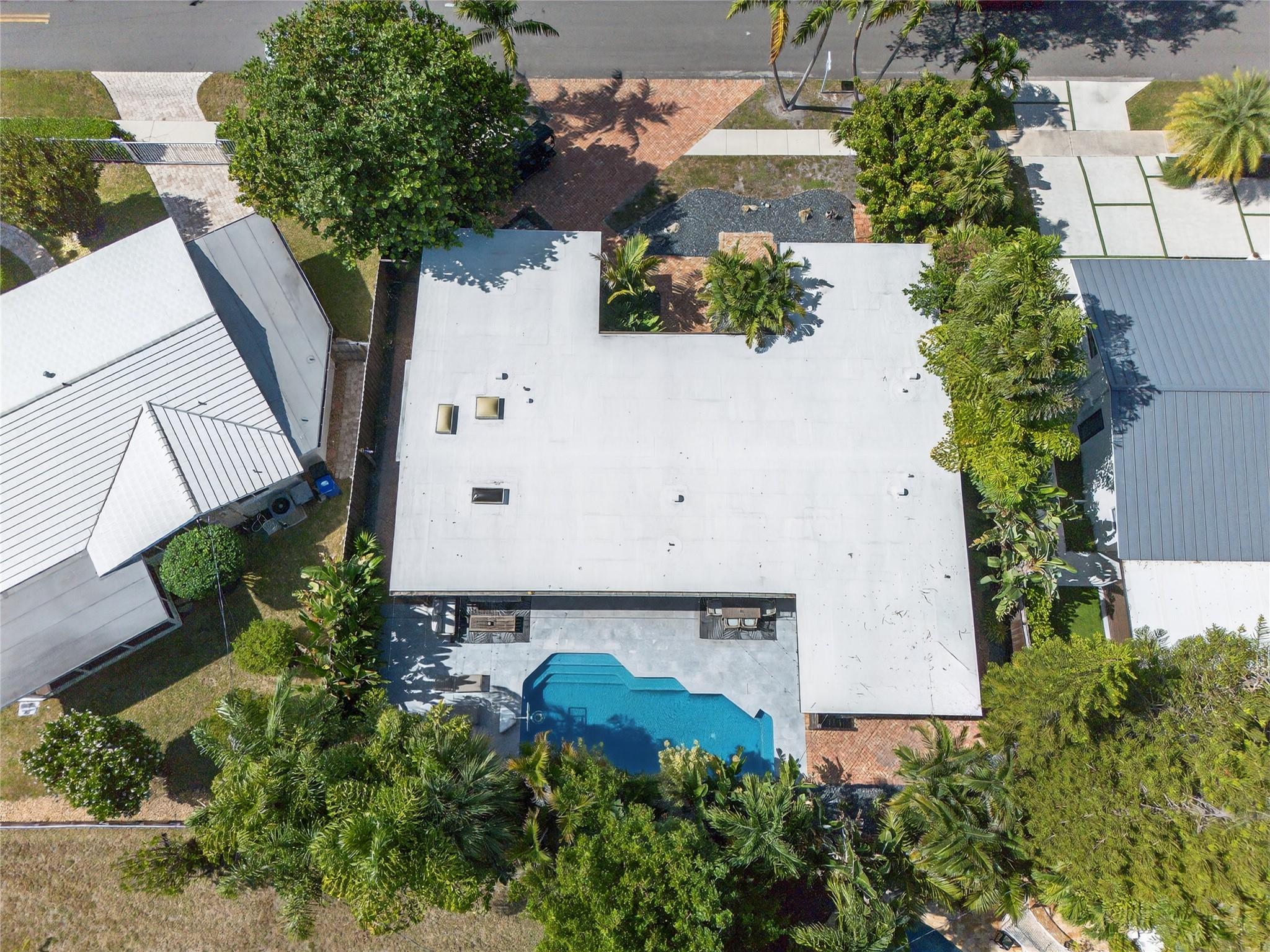 2112 Manatee Dr Fort Lauderdale, FL 33316