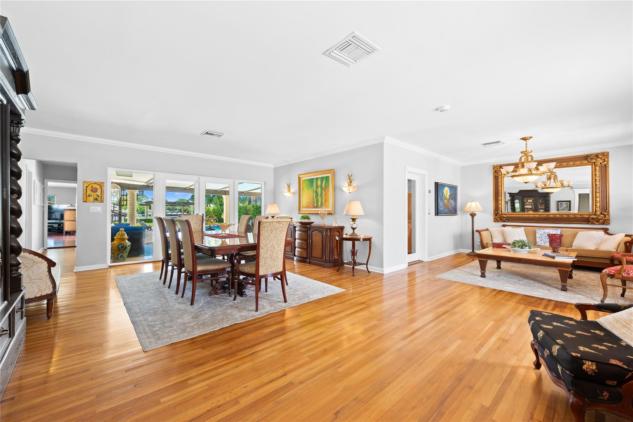 1100 N Northlake Dr Hollywood, FL 33019