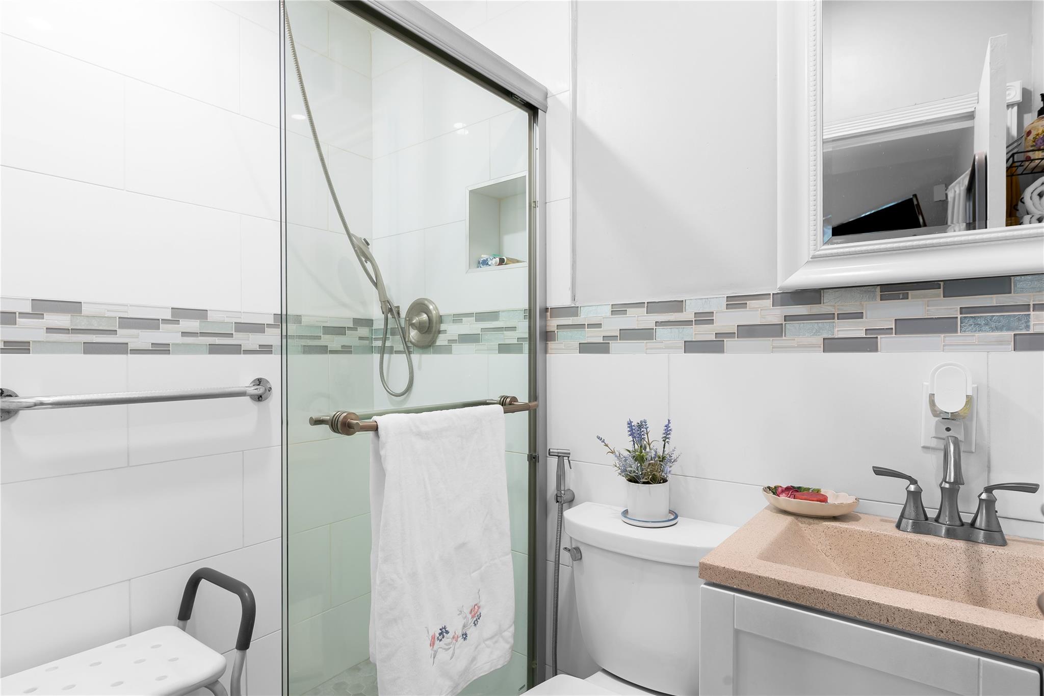 1100 N Northlake Dr Hollywood, FL 33019