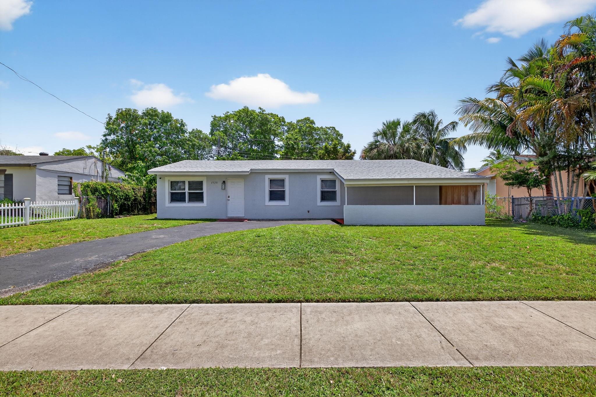 1520 SW 67th Ave