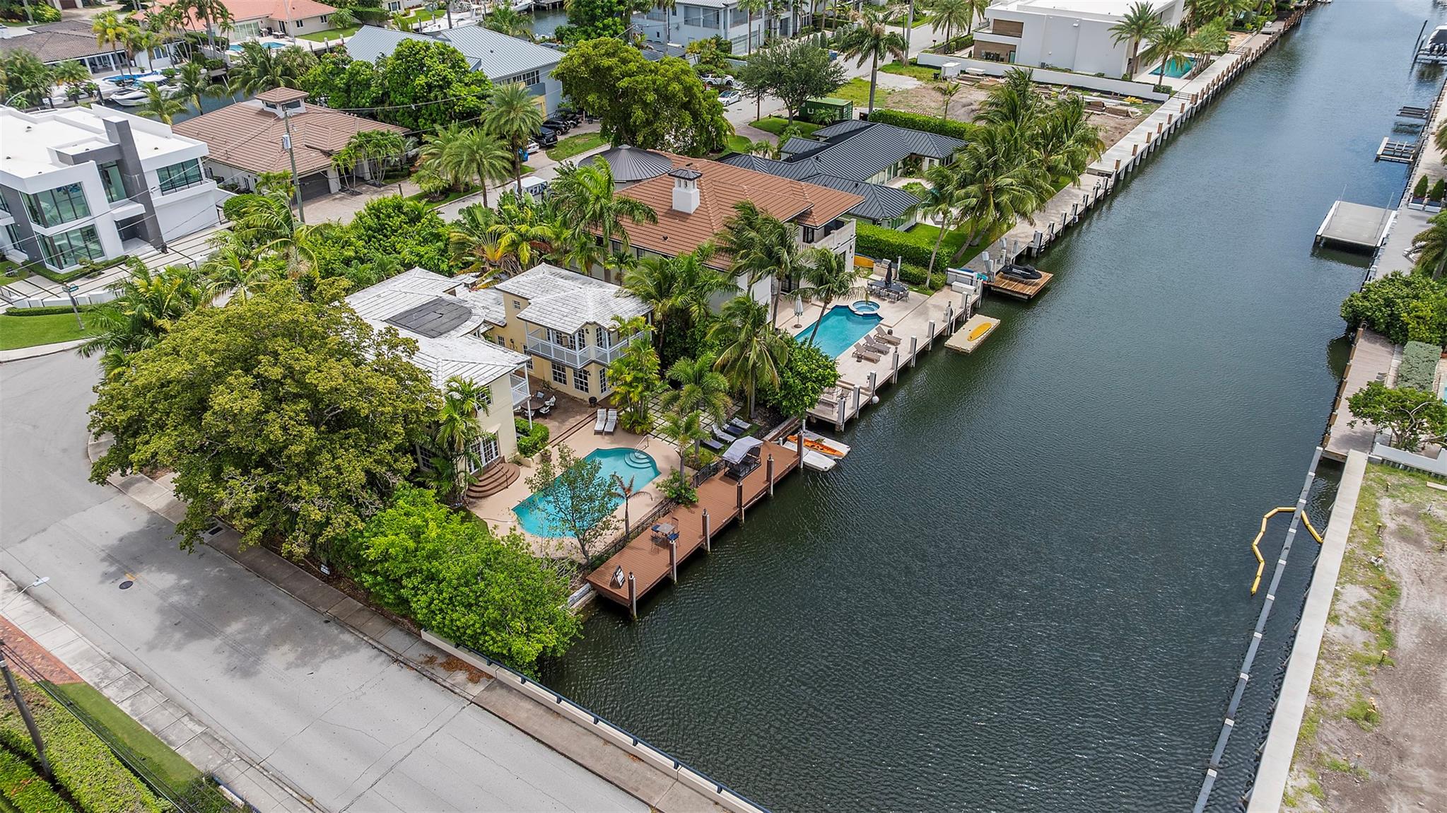 2300 Castilla Isle Fort Lauderdale, FL 33301 2300 Castilla Isle Fort Lauderdale, FL 33301