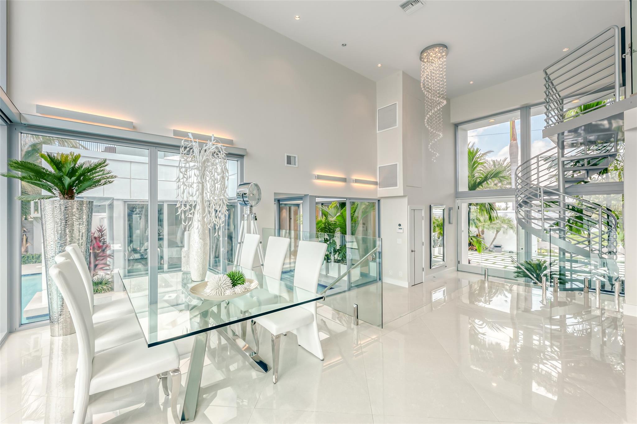 2200 Inlet Dr Fort Lauderdale, FL 33316