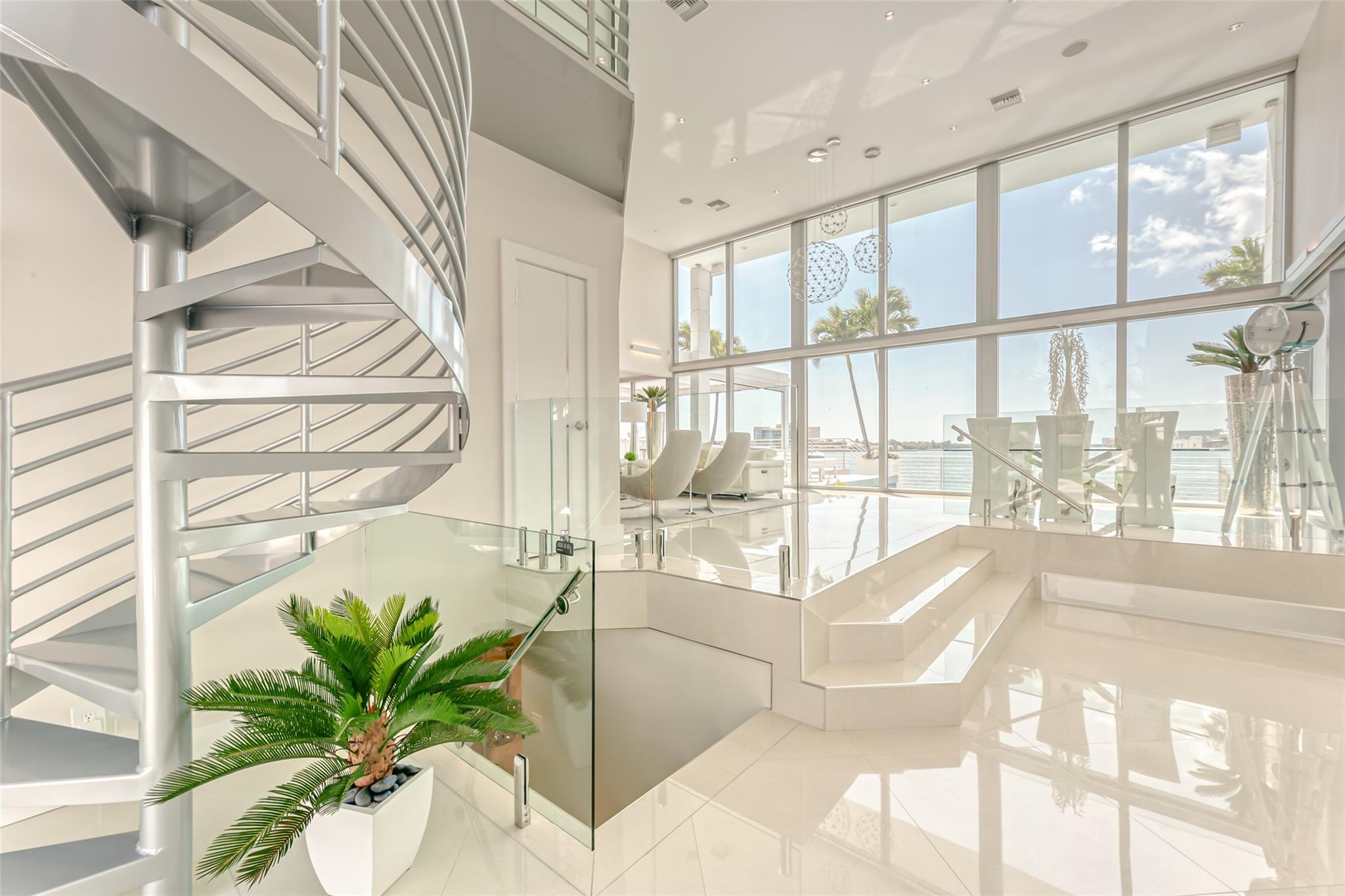 2200 Inlet Dr Fort Lauderdale, FL 33316