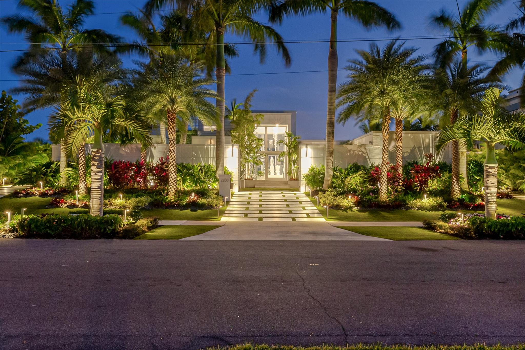 2200 Inlet Dr Fort Lauderdale, FL 33316