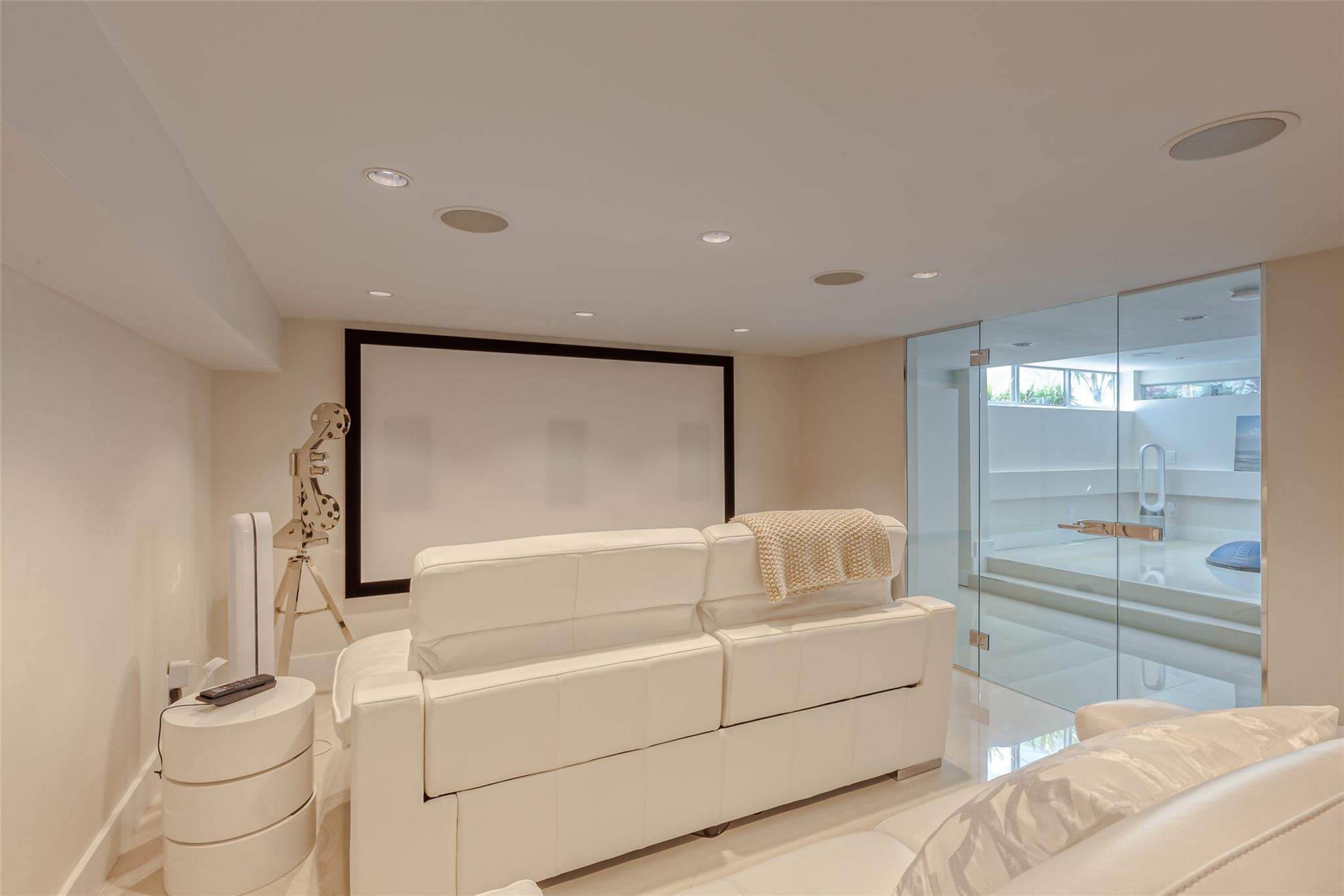 2200 Inlet Dr Fort Lauderdale, FL 33316