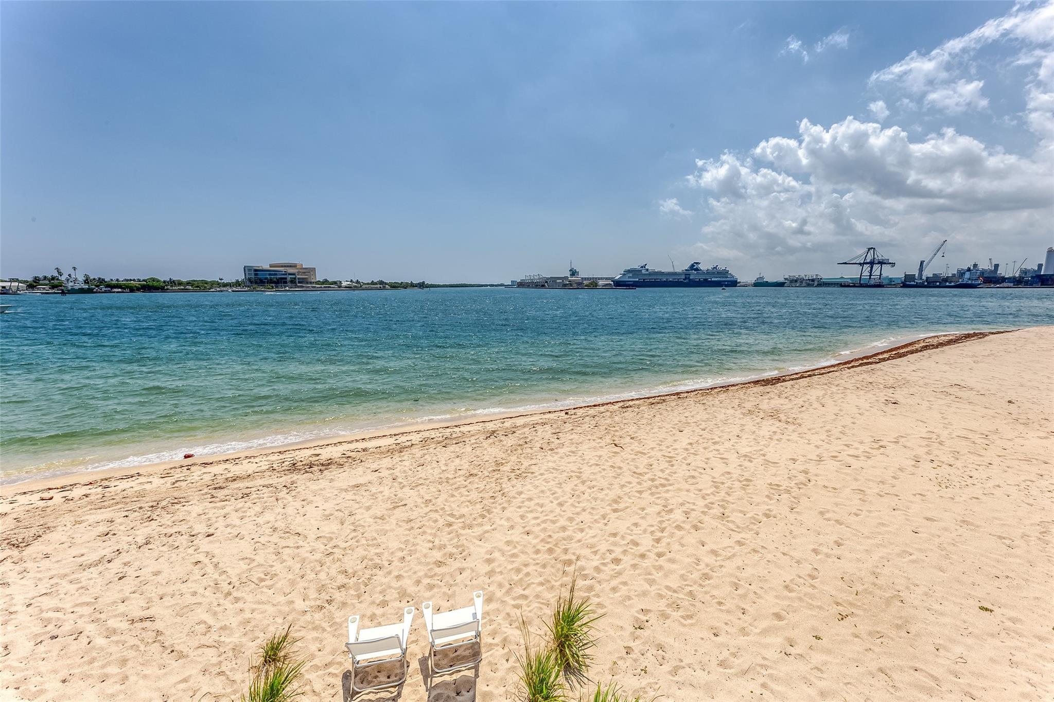 2200 Inlet Dr Fort Lauderdale, FL 33316