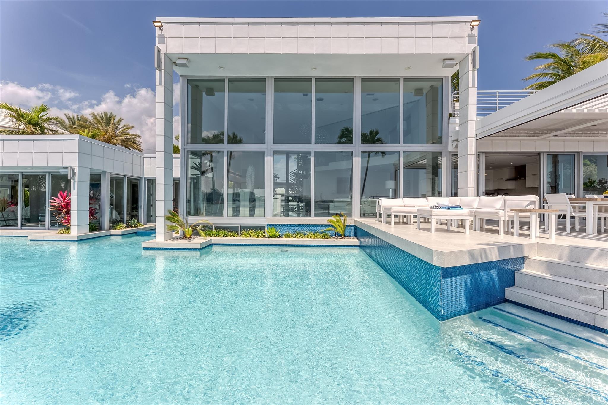 2200 Inlet Dr Fort Lauderdale, FL 33316