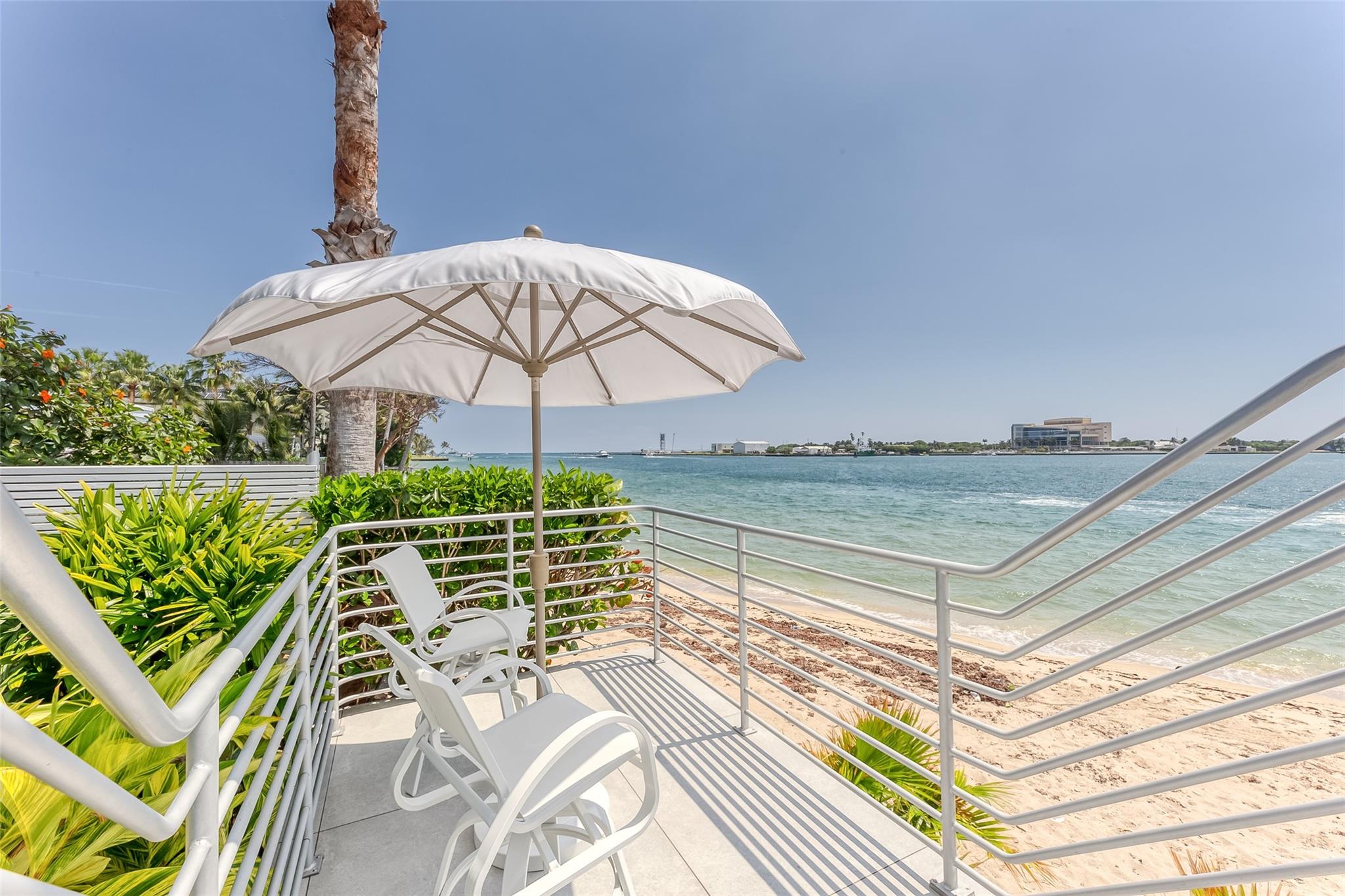 2200 Inlet Dr Fort Lauderdale, FL 33316