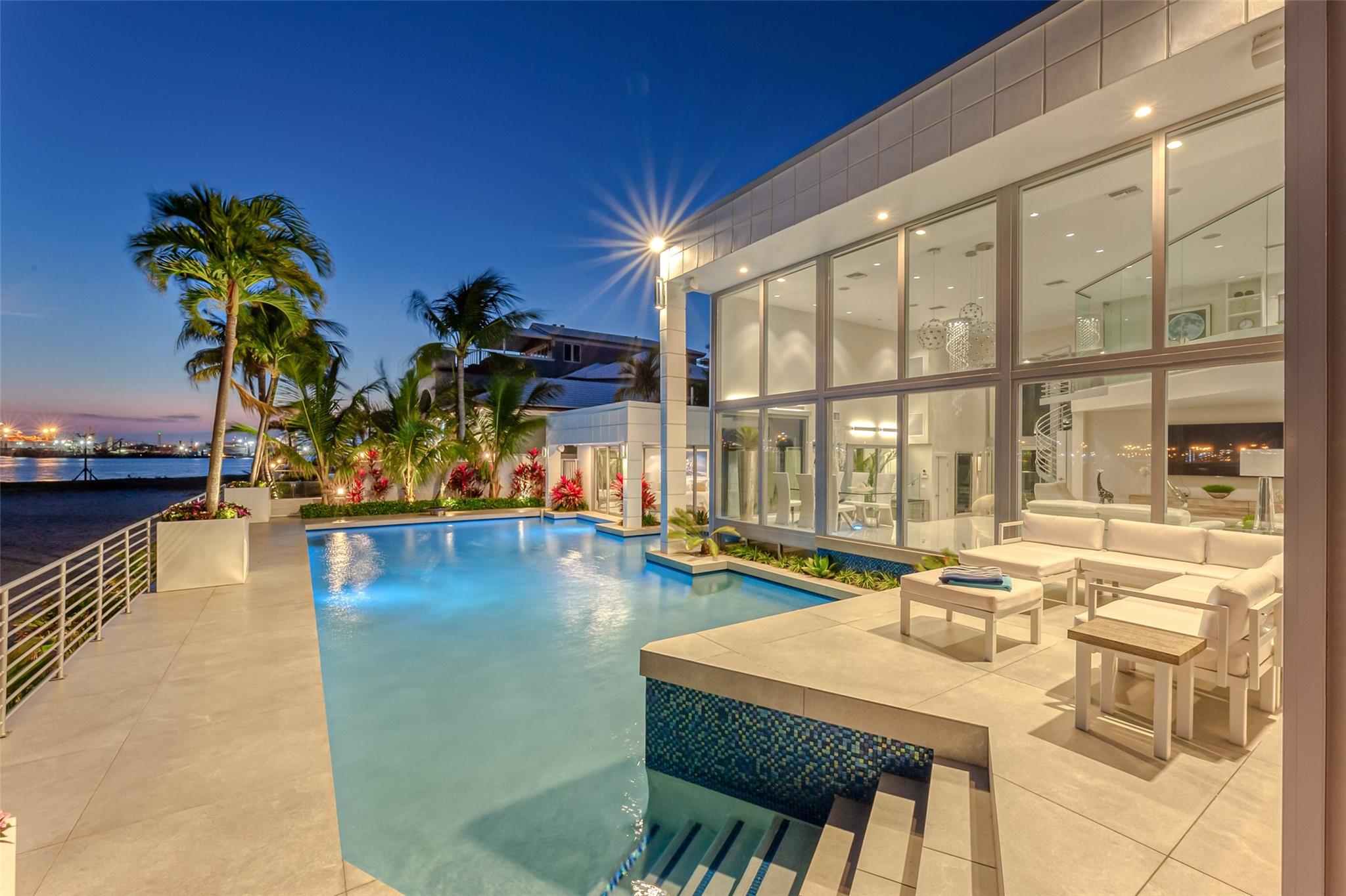 2200 Inlet Dr Fort Lauderdale, FL 33316