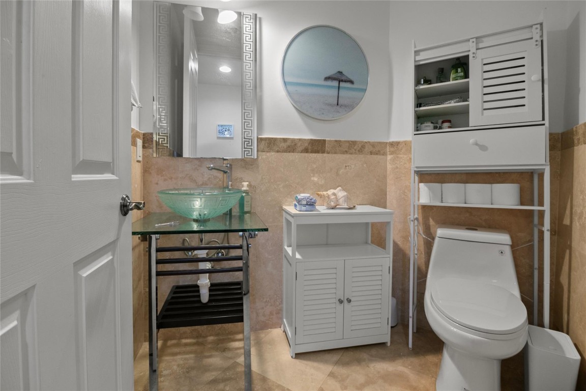 732 NE 15th Fort Lauderdale, FL 33304