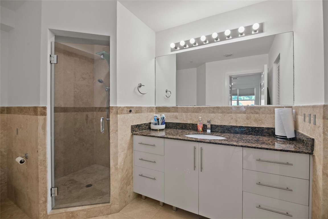 732 NE 15th Fort Lauderdale, FL 33304