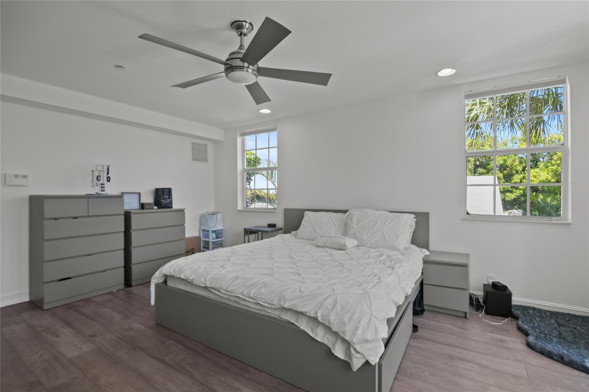 732 NE 15th Fort Lauderdale, FL 33304